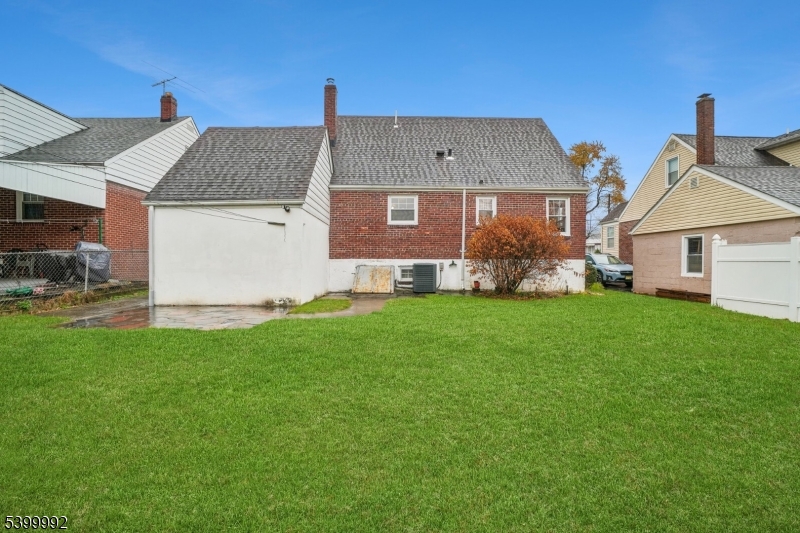 Union Twp., New Jersey, 07083, United States, 4 Bedrooms Bedrooms, ,2 BathroomsBathrooms,Residential,For Sale,2001957