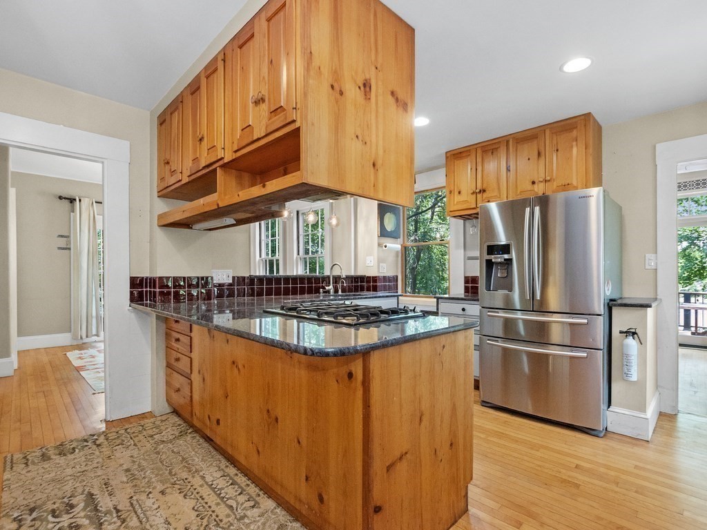 Waltham, Massachusetts, 02453, United States, 6 Bedrooms Bedrooms, ,3 BathroomsBathrooms,Residential,For Sale,1892222