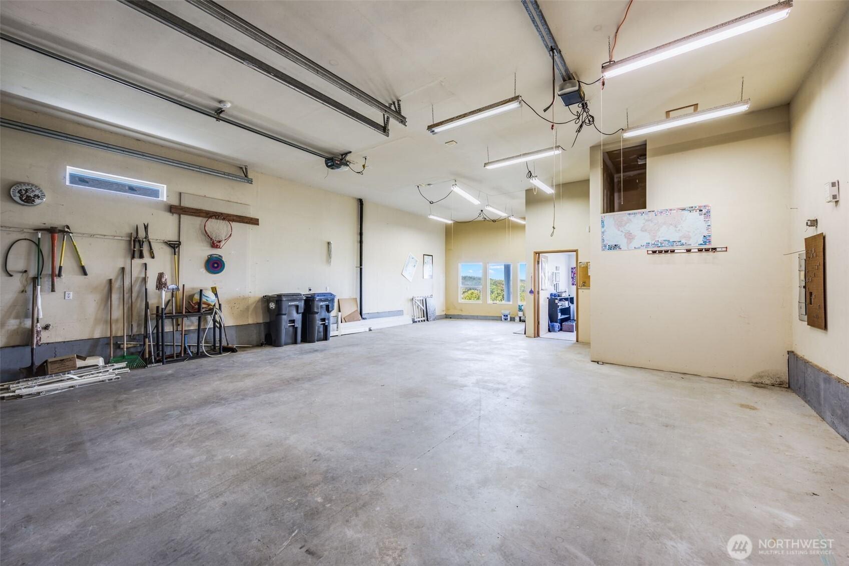 OCEAN SHORES, Washington, 98569, United States, 3 Bedrooms Bedrooms, ,3 BathroomsBathrooms,Residential,For Sale,1918450