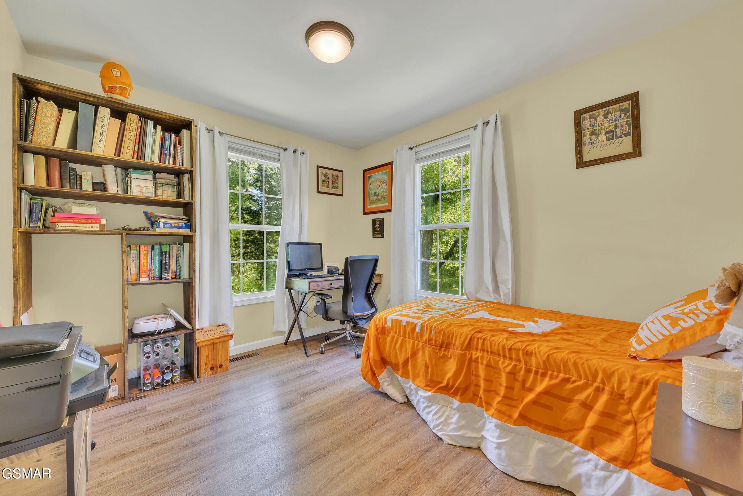 Bybee, Tennessee, 37713, United States, 4 Bedrooms Bedrooms, ,2 BathroomsBathrooms,Residential,For Sale,1980486