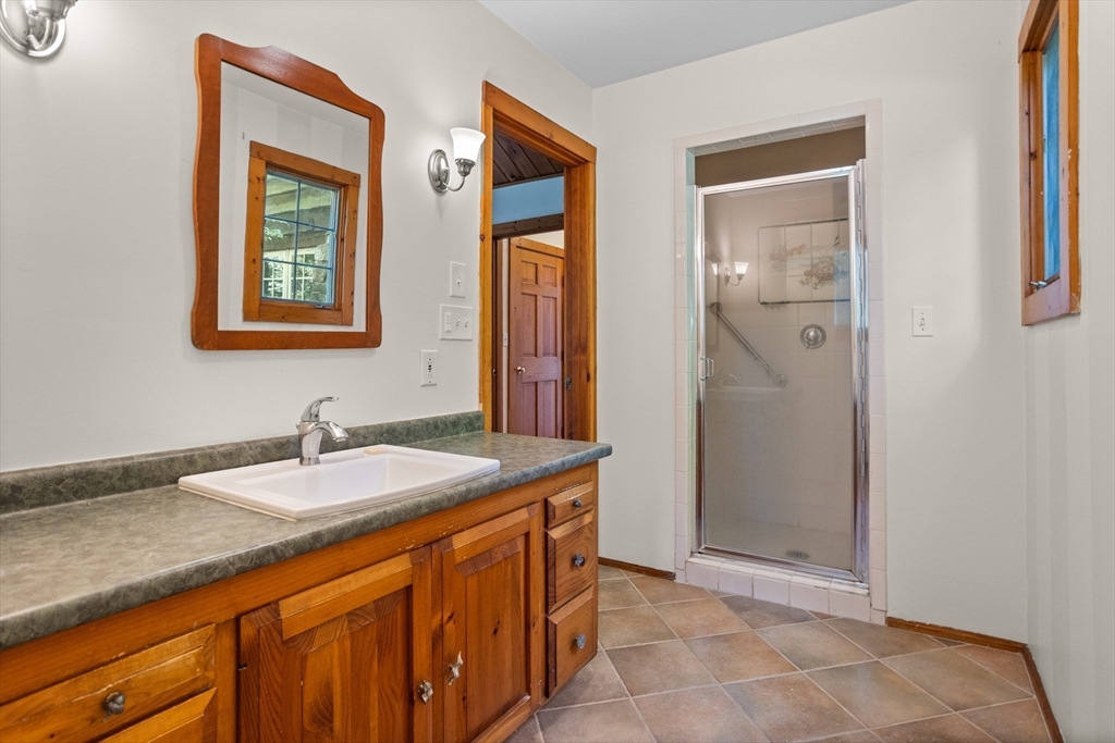 Sudbury, Massachusetts, 01776, United States, 4 Bedrooms Bedrooms, ,3 BathroomsBathrooms,Residential,For Sale,1940388