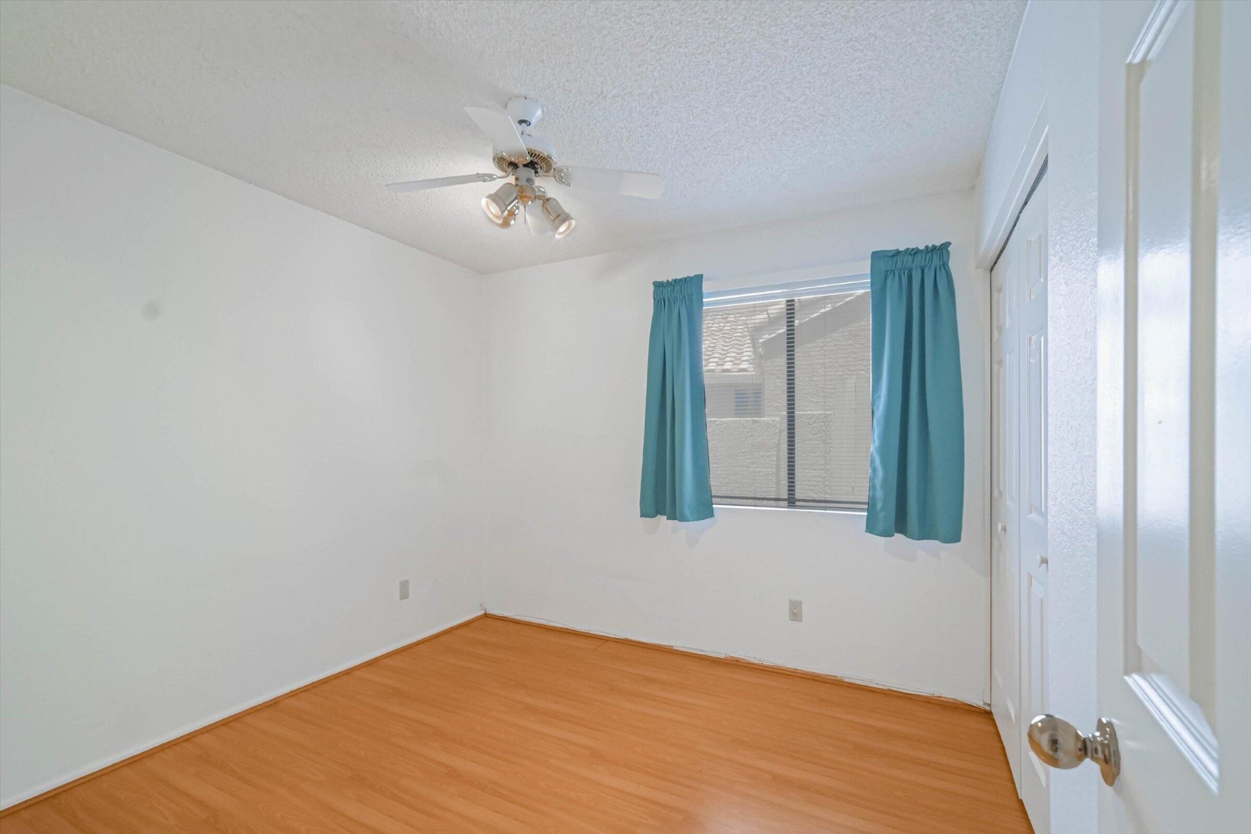  3510 E Hampton Avenue  Mesa, AZ - 物件實景