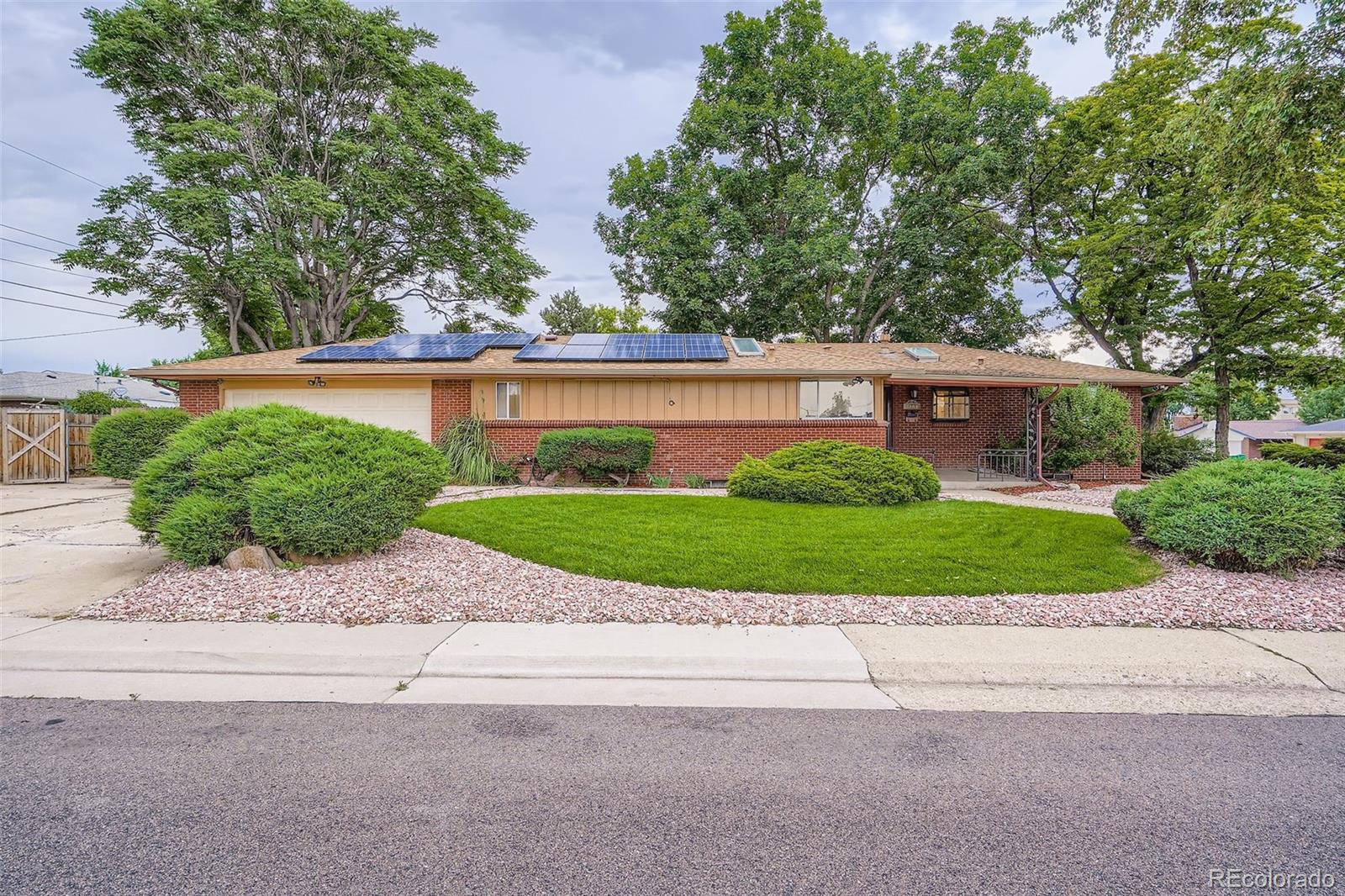 Wheat Ridge, Colorado, 80033, United States, 4 Bedrooms Bedrooms, ,2 BathroomsBathrooms,Residential,For Sale,1906302