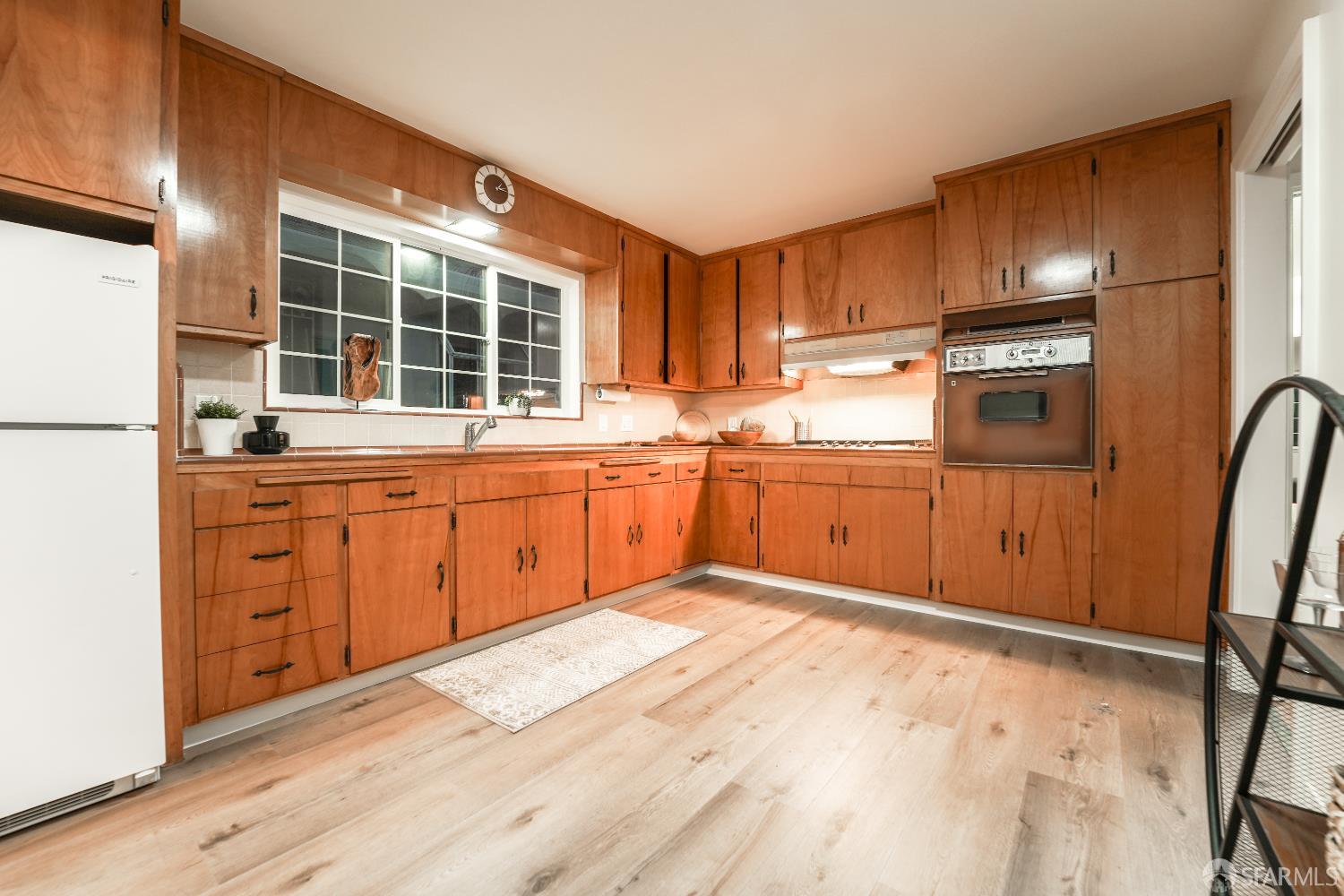 Daly City, California, 94014, United States, 4 Bedrooms Bedrooms, ,3 BathroomsBathrooms,Residential,For Sale,1992853