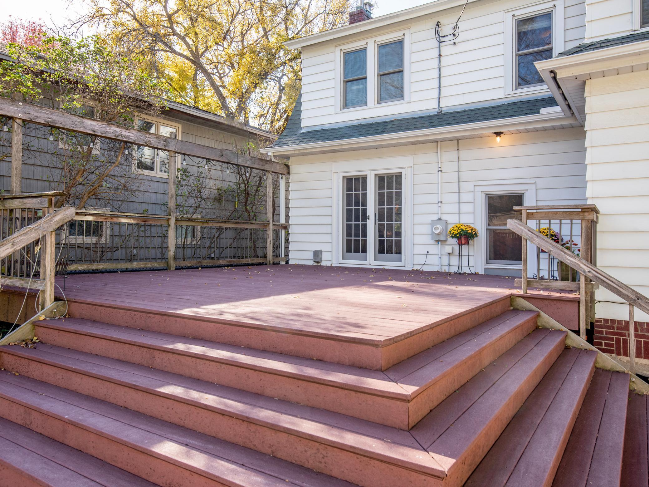 Saint Paul, Minnesota, 55104, United States, 3 Bedrooms Bedrooms, ,1 BathroomBathrooms,Residential,For Sale,1988037