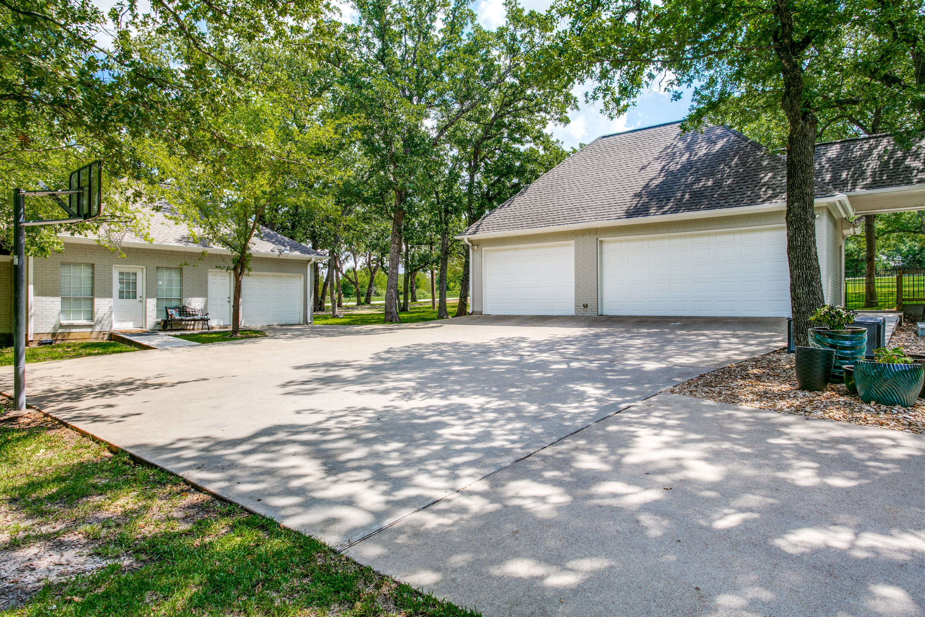 Decatur, Texas, 76234, United States, 4 Bedrooms Bedrooms, ,4 BathroomsBathrooms,Residential,For Sale,1977988