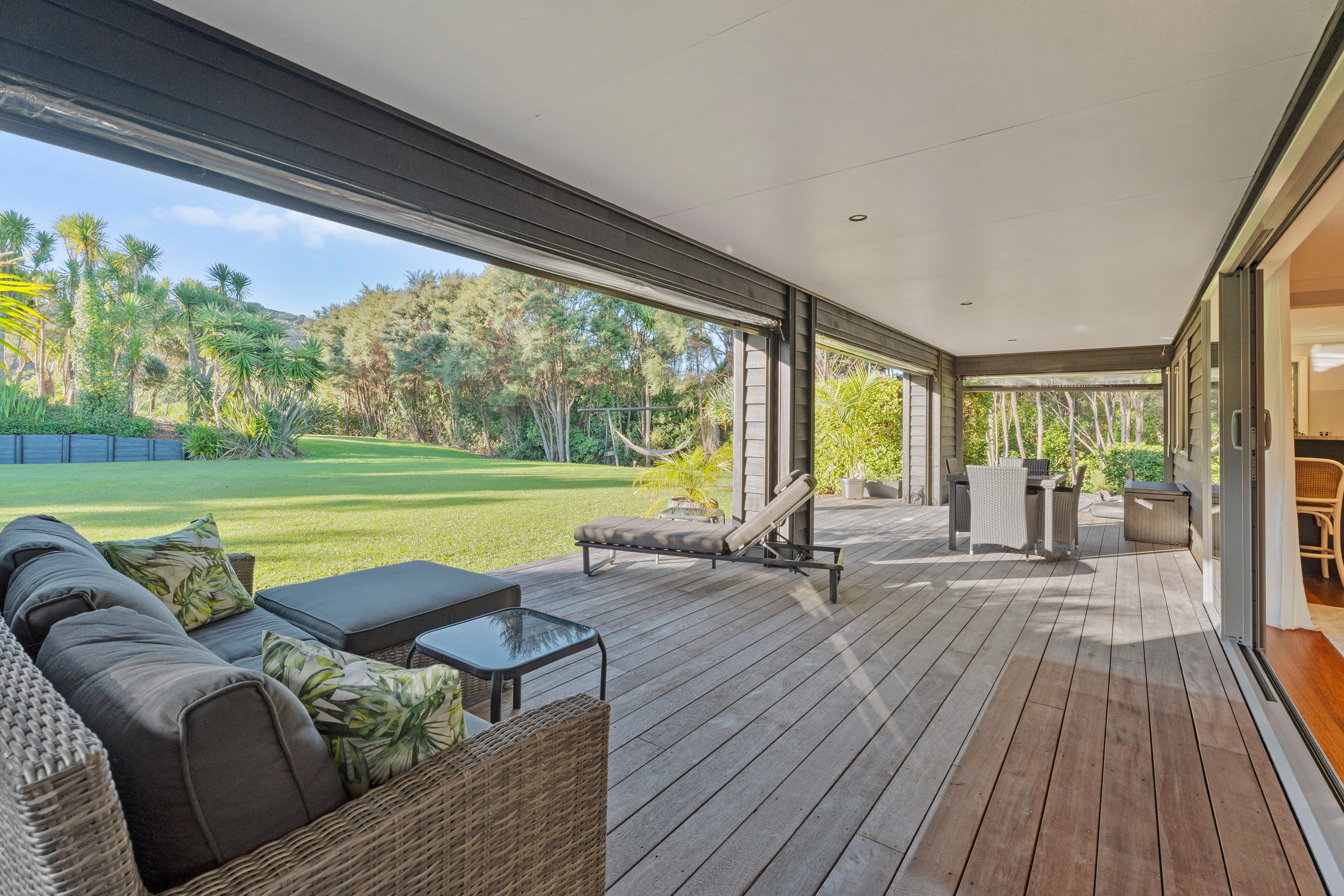  875 Hibiscus Coast Highway, Waiwera - 物件實景