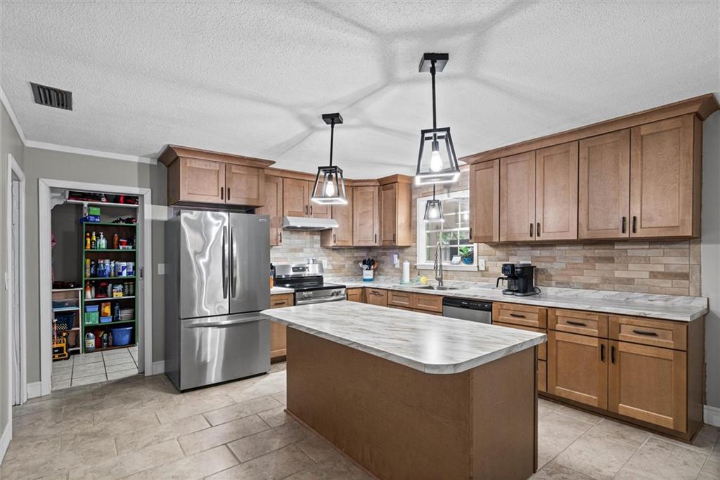 Sandra Dr, Theodore, AL 36582 #1