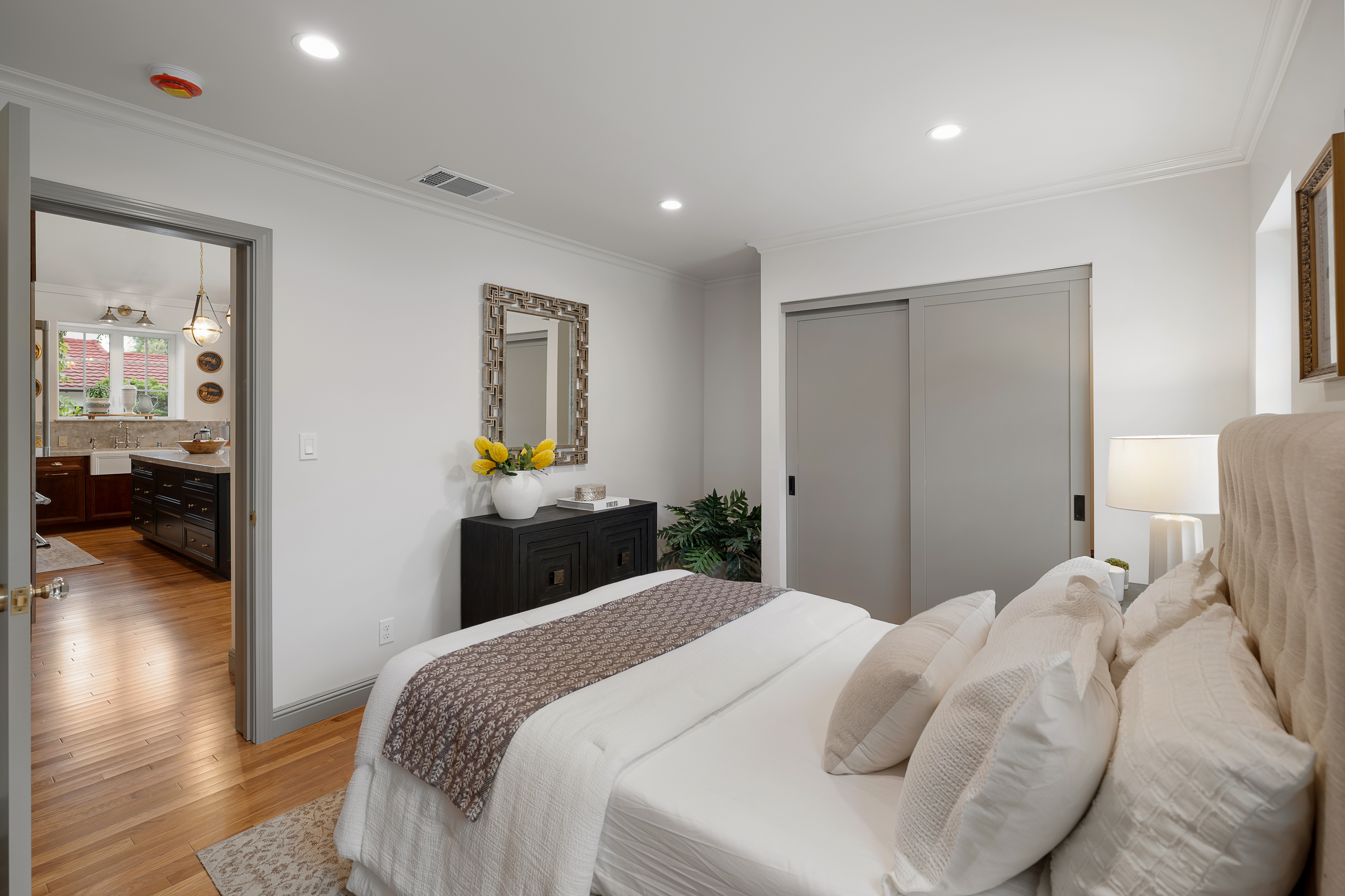  2384 East Orange Grove Boulevard - 物件實景
