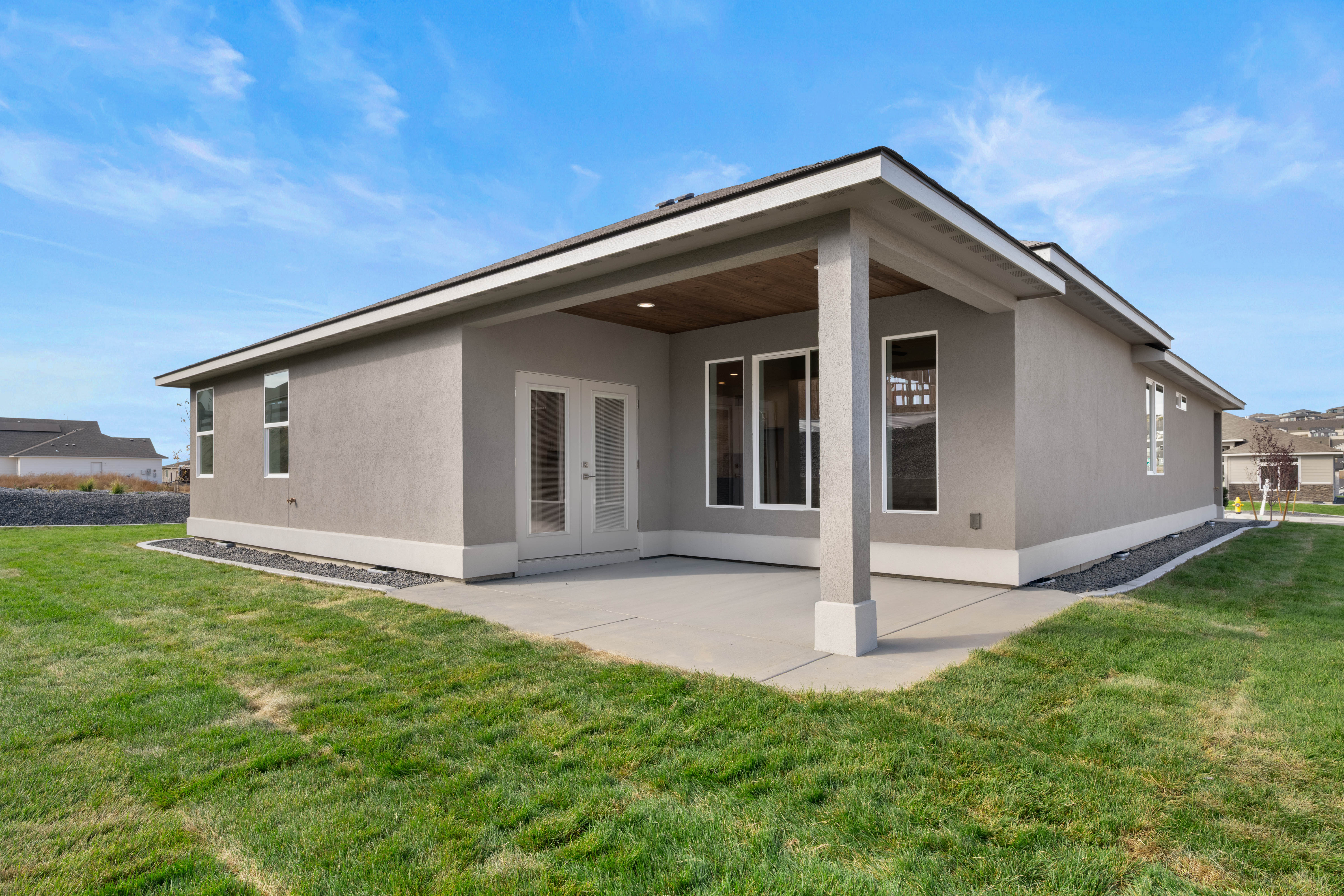  Apple Valley Gem with4 Beds and Custom Finishes - 物件實景