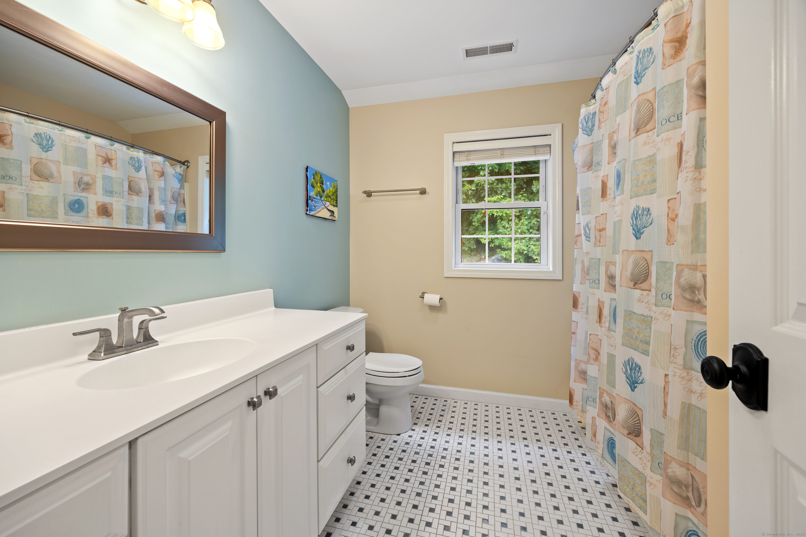 Naugatuck, Connecticut, 06770, United States, 4 Bedrooms Bedrooms, ,3 BathroomsBathrooms,Residential,For Sale,1938960