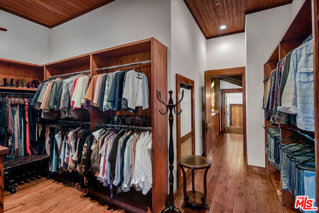 Malibu, California, 90265, United States, 3 Bedrooms Bedrooms, ,5 BathroomsBathrooms,Residential,For Sale,1760358