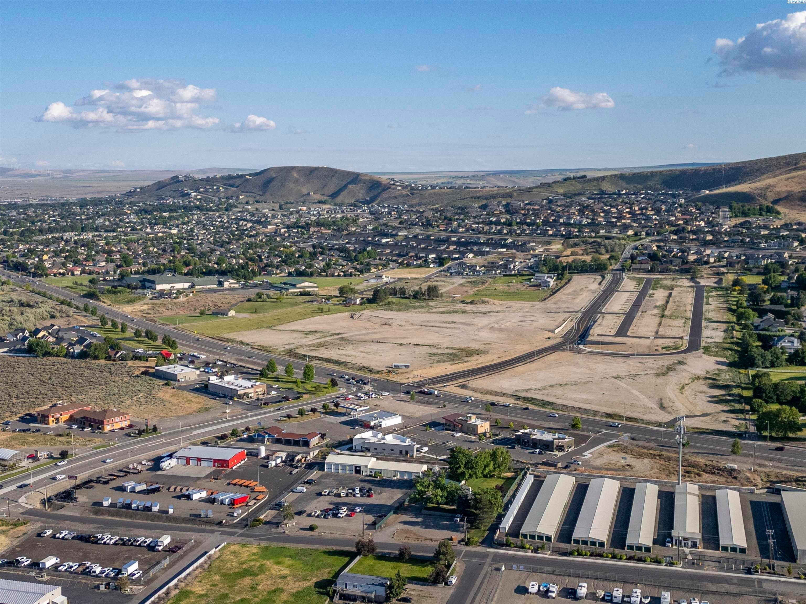 Richland, Washington, 99352, United States, 4 Bedrooms Bedrooms, ,2 BathroomsBathrooms,Residential,For Sale,1983141