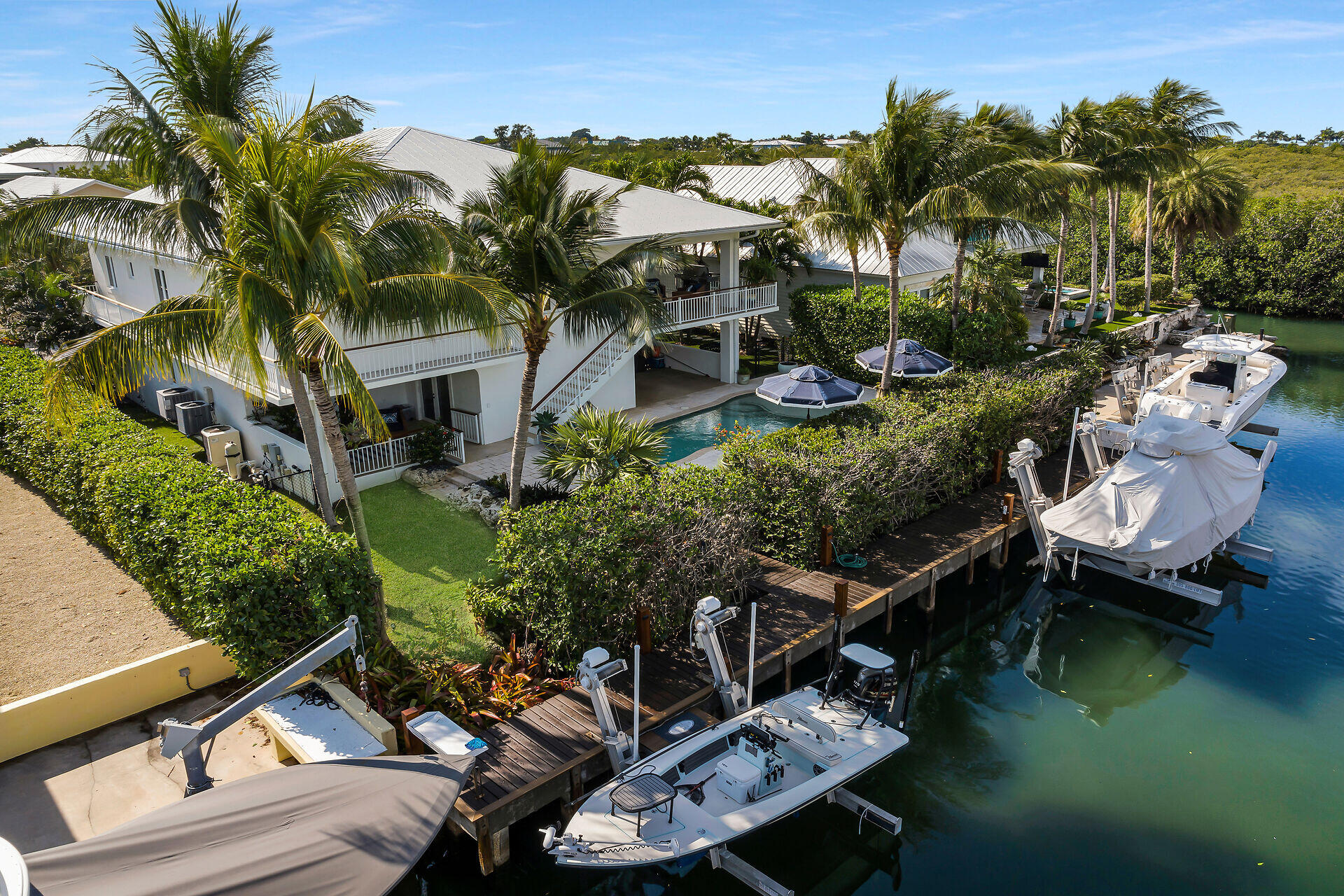 ISLAMORADA, Florida, 33070, United States, 4 Bedrooms Bedrooms, ,3 BathroomsBathrooms,Residential,For Sale,1691285