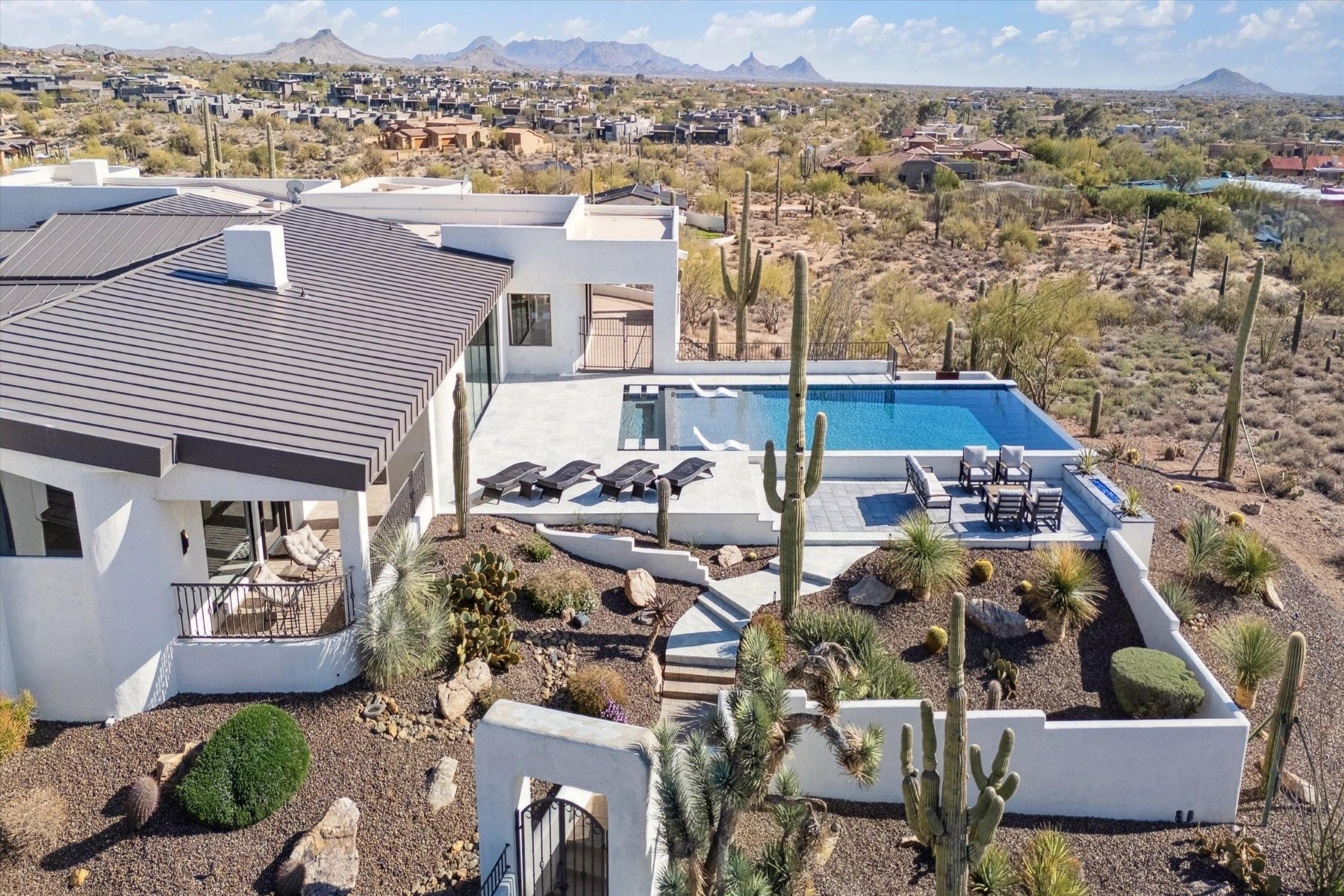 37801 N Stirrup Circle  Carefree, AZ - 物件實景