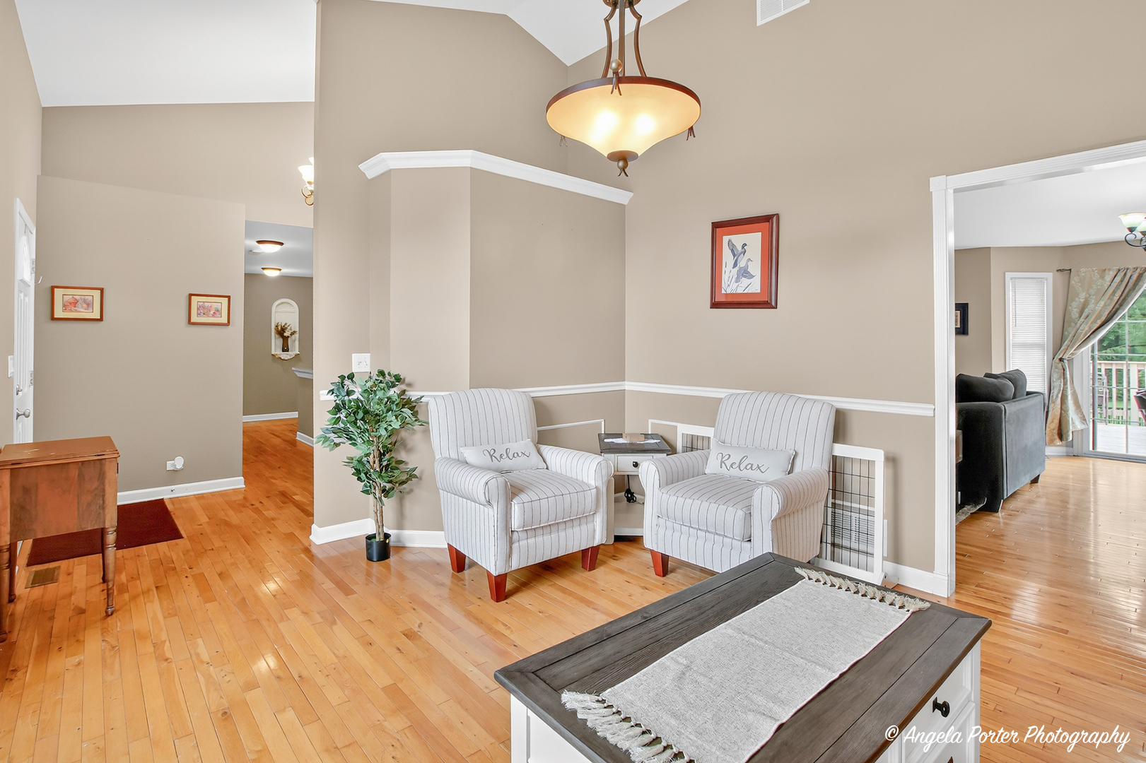 Mchenry, Illinois, 60051, United States, 4 Bedrooms Bedrooms, ,4 BathroomsBathrooms,Residential,For Sale,1916505