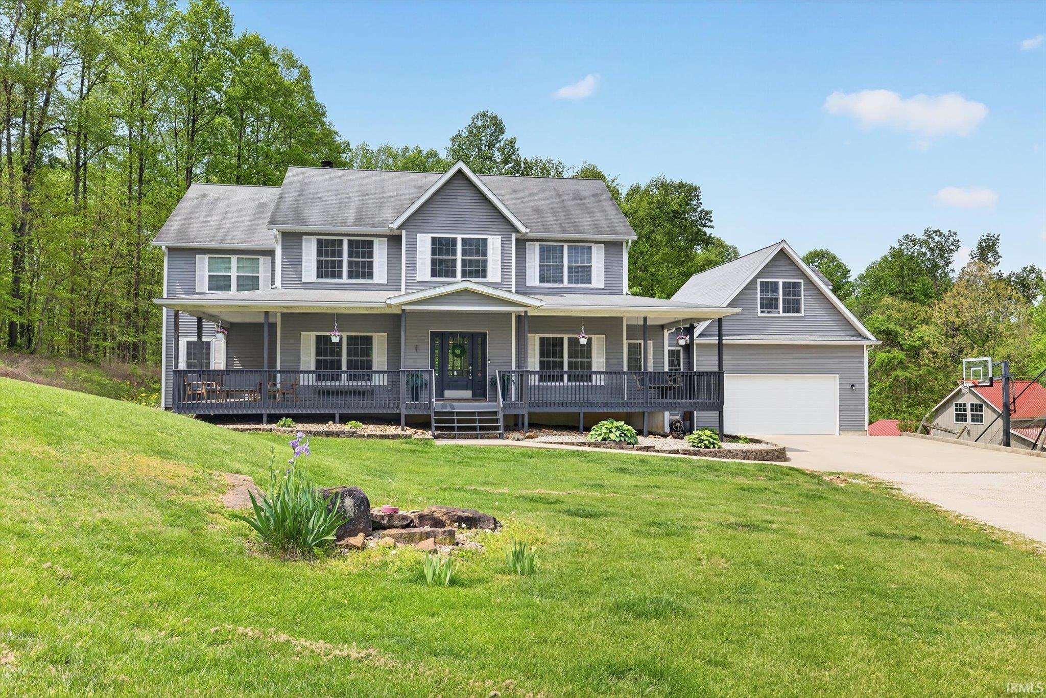 Spencer, Indiana, 47460, United States, 5 Bedrooms Bedrooms, ,4 BathroomsBathrooms,Residential,For Sale,2018633