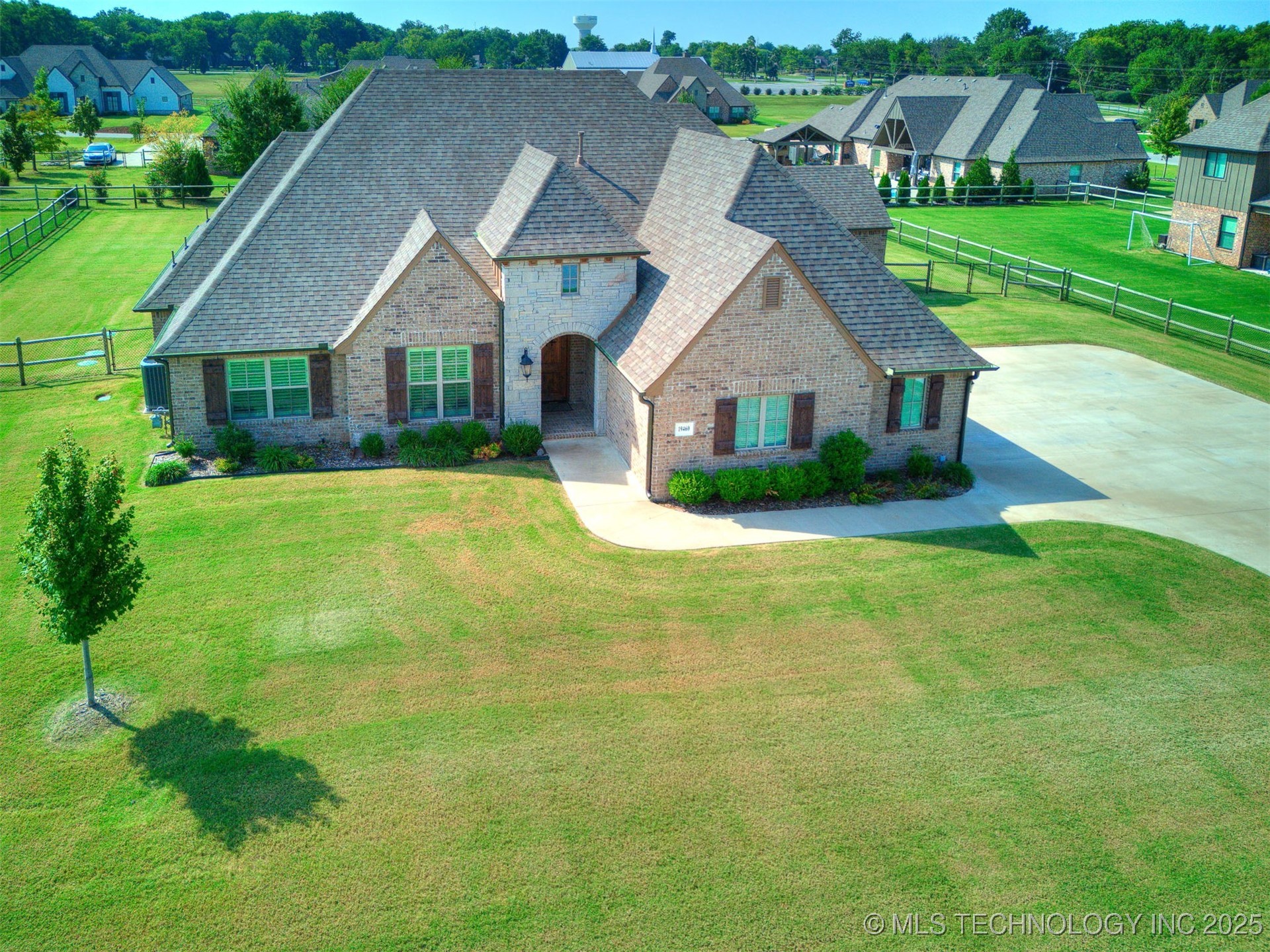 Owasso, Oklahoma, 74055, United States, 4 Bedrooms Bedrooms, ,3 BathroomsBathrooms,Residential,For Sale,1951172