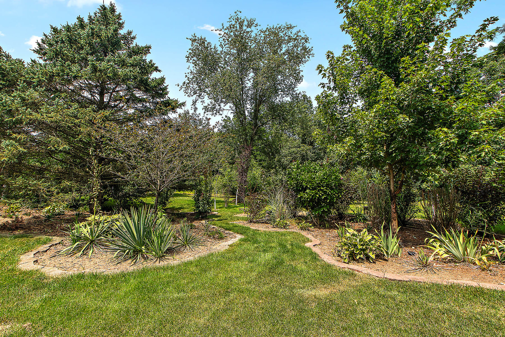 Orland Park, Illinois, 60467, United States, 5 Bedrooms Bedrooms, ,6 BathroomsBathrooms,Residential,For Sale,1914304