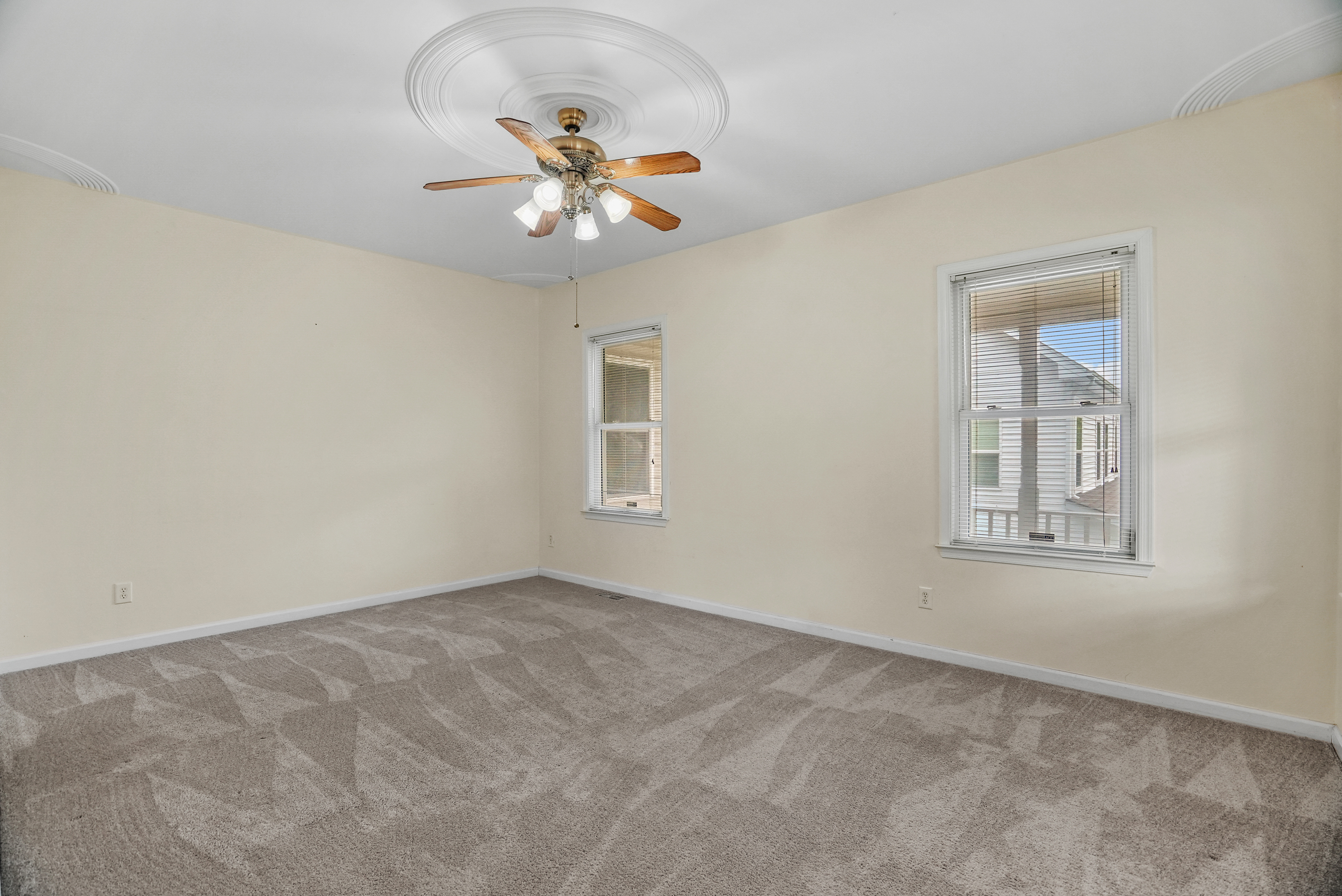  2112 Pretty Lake Avenue, Norfolk, VA, 23518 - 物件實景