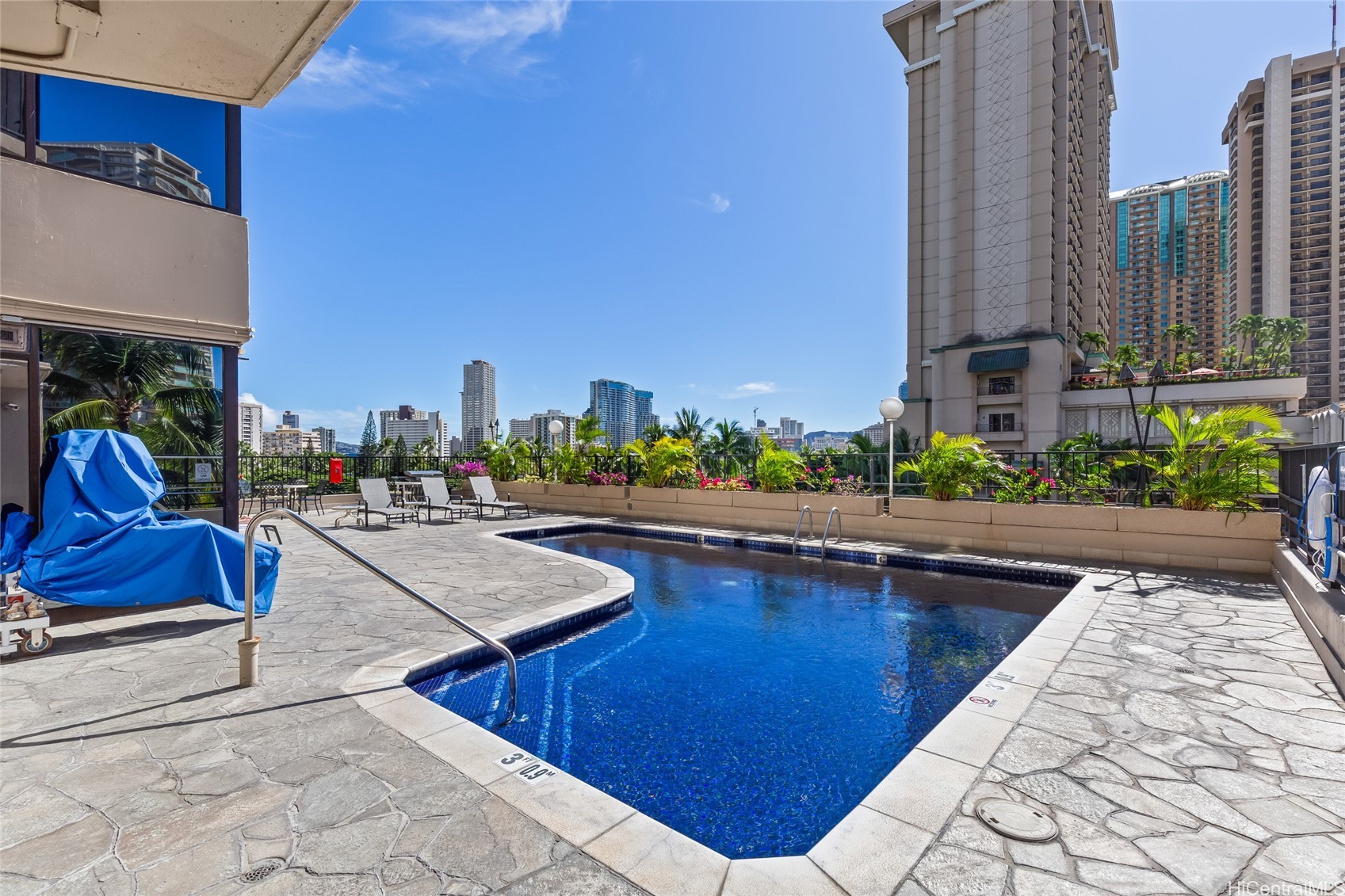 Honolulu, Hawaii, 96815, United States, ,1 BathroomBathrooms,Residential,For Sale,2003284