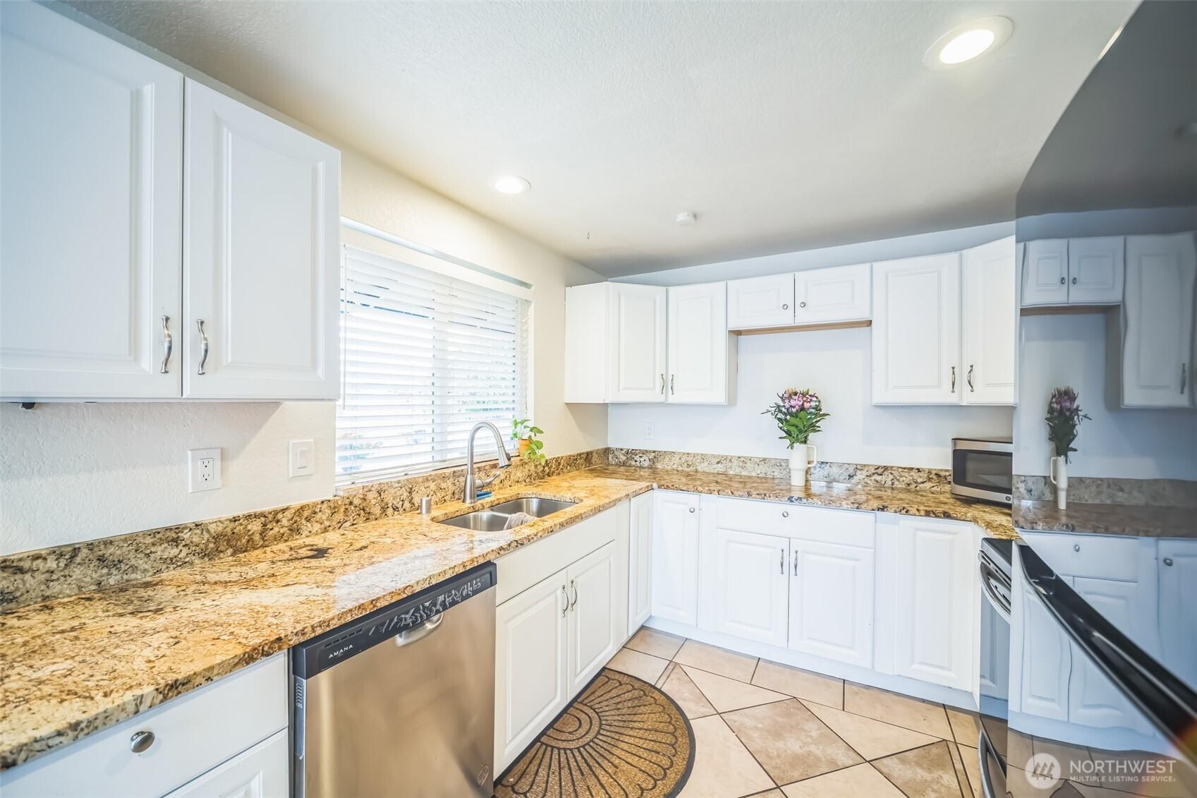TACOMA, Washington, 98422, United States, 4 Bedrooms Bedrooms, ,2 BathroomsBathrooms,Residential,For Sale,1882641