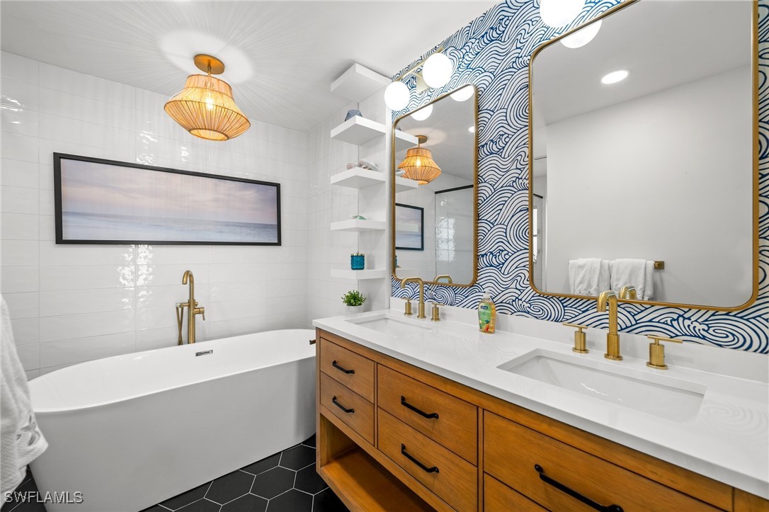 Cape Coral, Florida, 33904, United States, 3 Bedrooms Bedrooms, ,2 BathroomsBathrooms,Residential,For Sale,1861332
