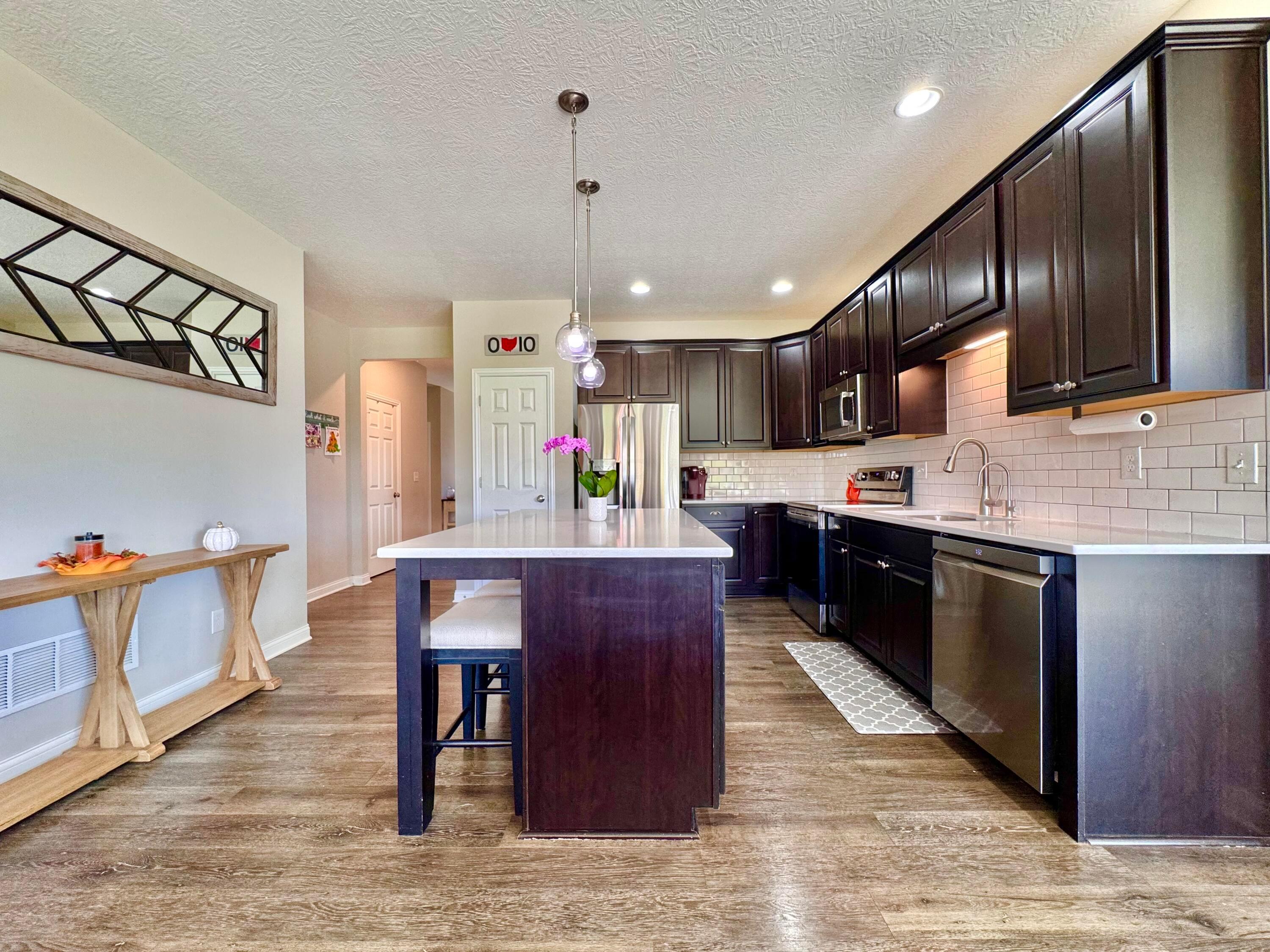 Powell, Ohio, 43065, United States, 3 Bedrooms Bedrooms, ,2 BathroomsBathrooms,Residential,For Sale,1989731