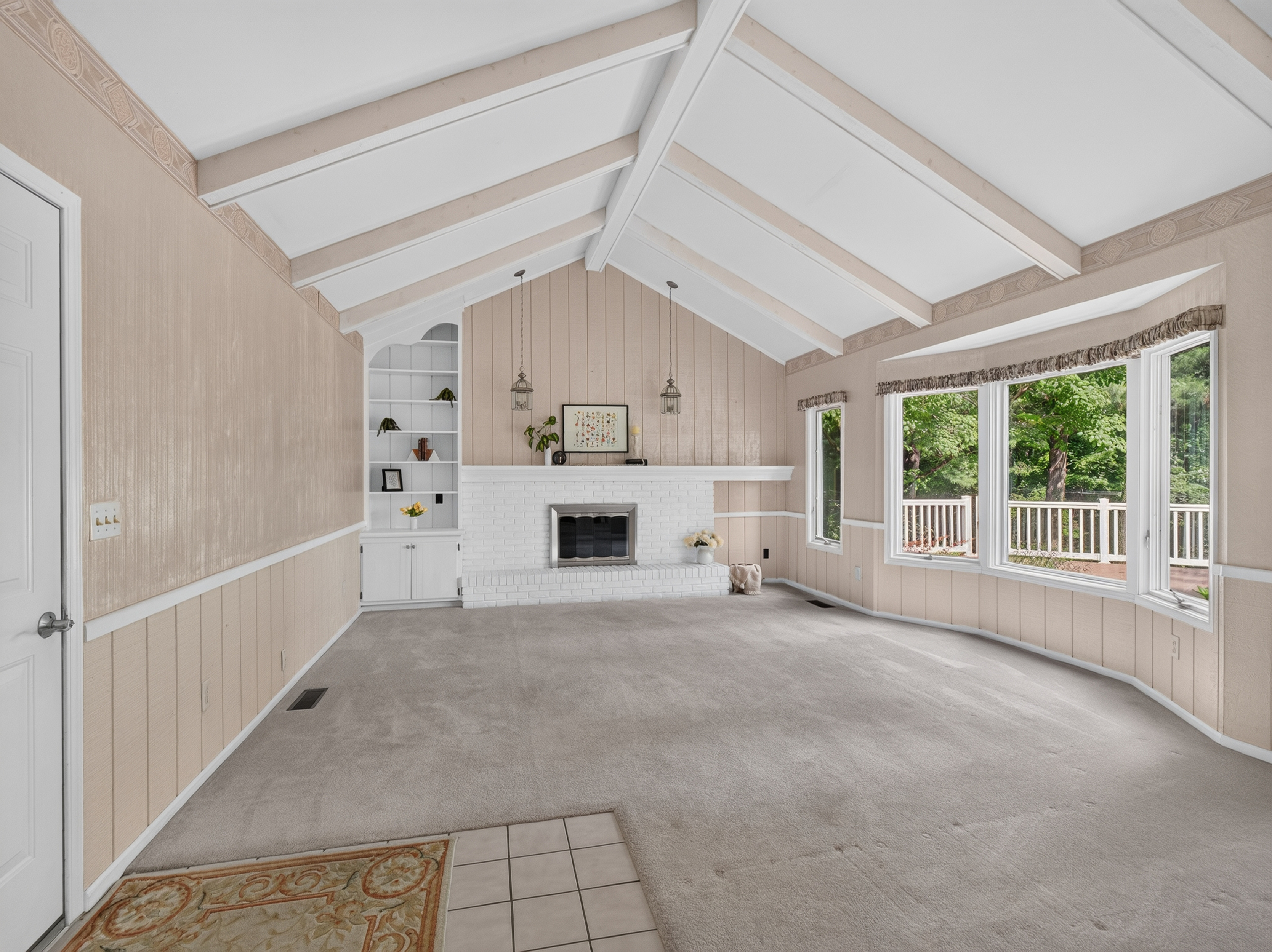  Well-Maintained 4 Bedroom Home on a Beautifully Landscaped Lot - 物件實景