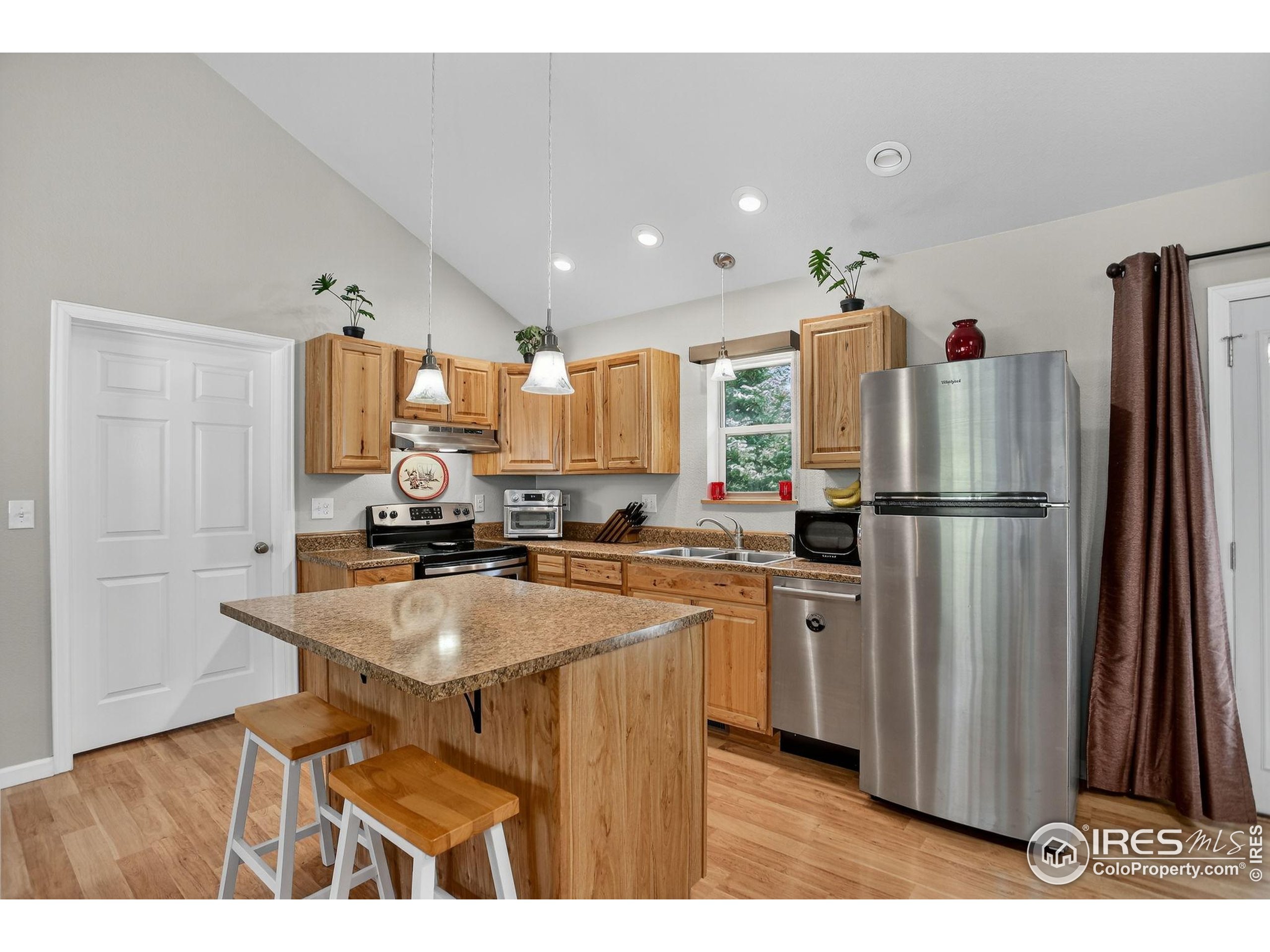 Black Hawk, Colorado, 80422, United States, 2 Bedrooms Bedrooms, ,1 BathroomBathrooms,Residential,For Sale,1885180