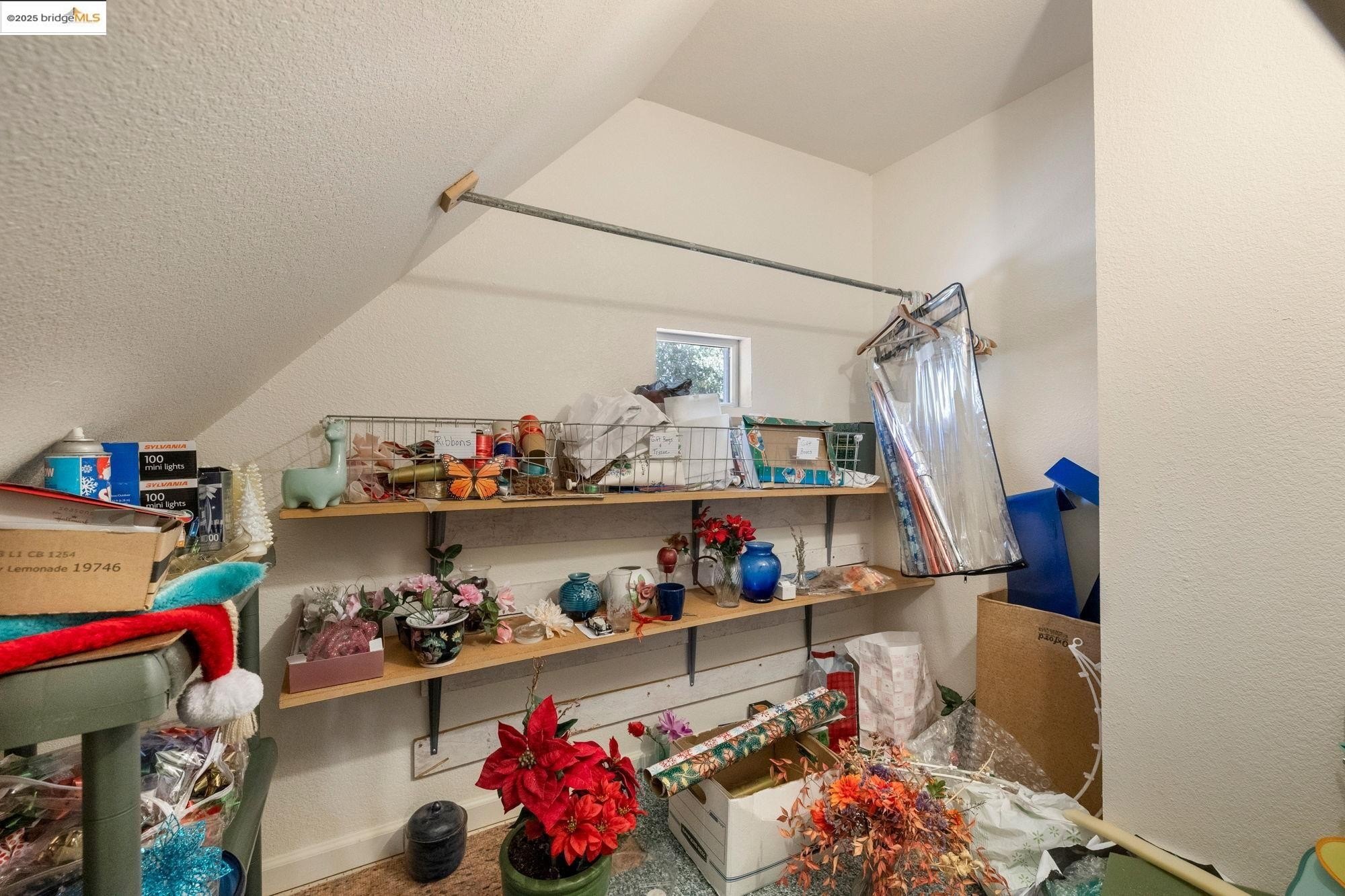 Sonora, California, 95370, United States, 4 Bedrooms Bedrooms, ,2 BathroomsBathrooms,Residential,For Sale,1934217