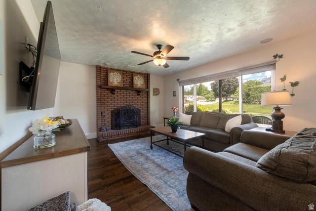 Sandy, Utah, 84092, United States, 4 Bedrooms Bedrooms, ,3 BathroomsBathrooms,Residential,For Sale,2048474