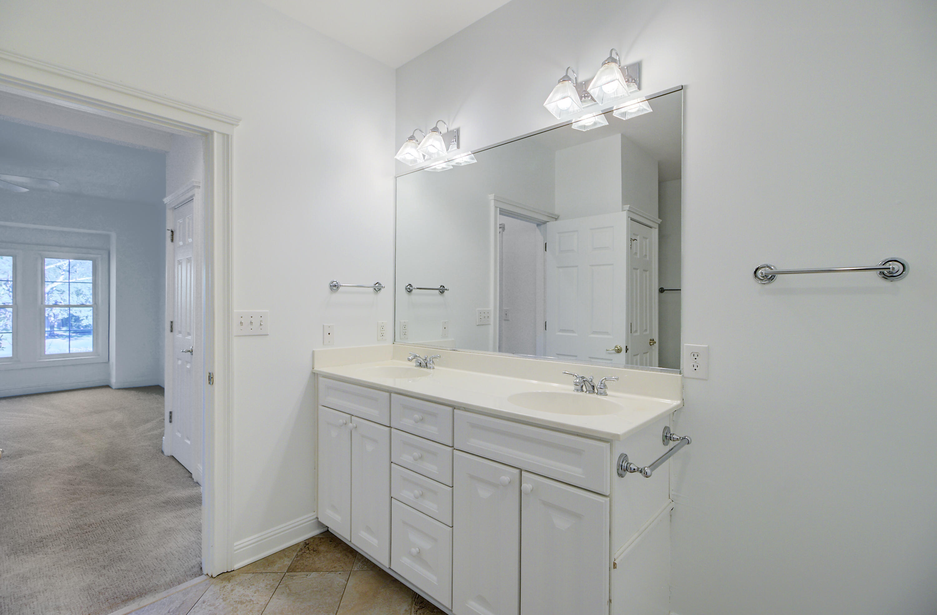 Mount Pleasant, South Carolina, 29464, United States, 3 Bedrooms Bedrooms, ,3 BathroomsBathrooms,Residential,For Sale,1992049