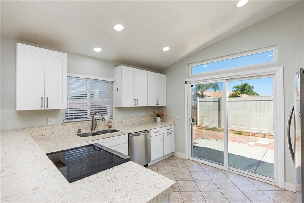 Temecula, California, 92592, United States, 3 Bedrooms Bedrooms, ,2 BathroomsBathrooms,Residential,For Sale,1926077
