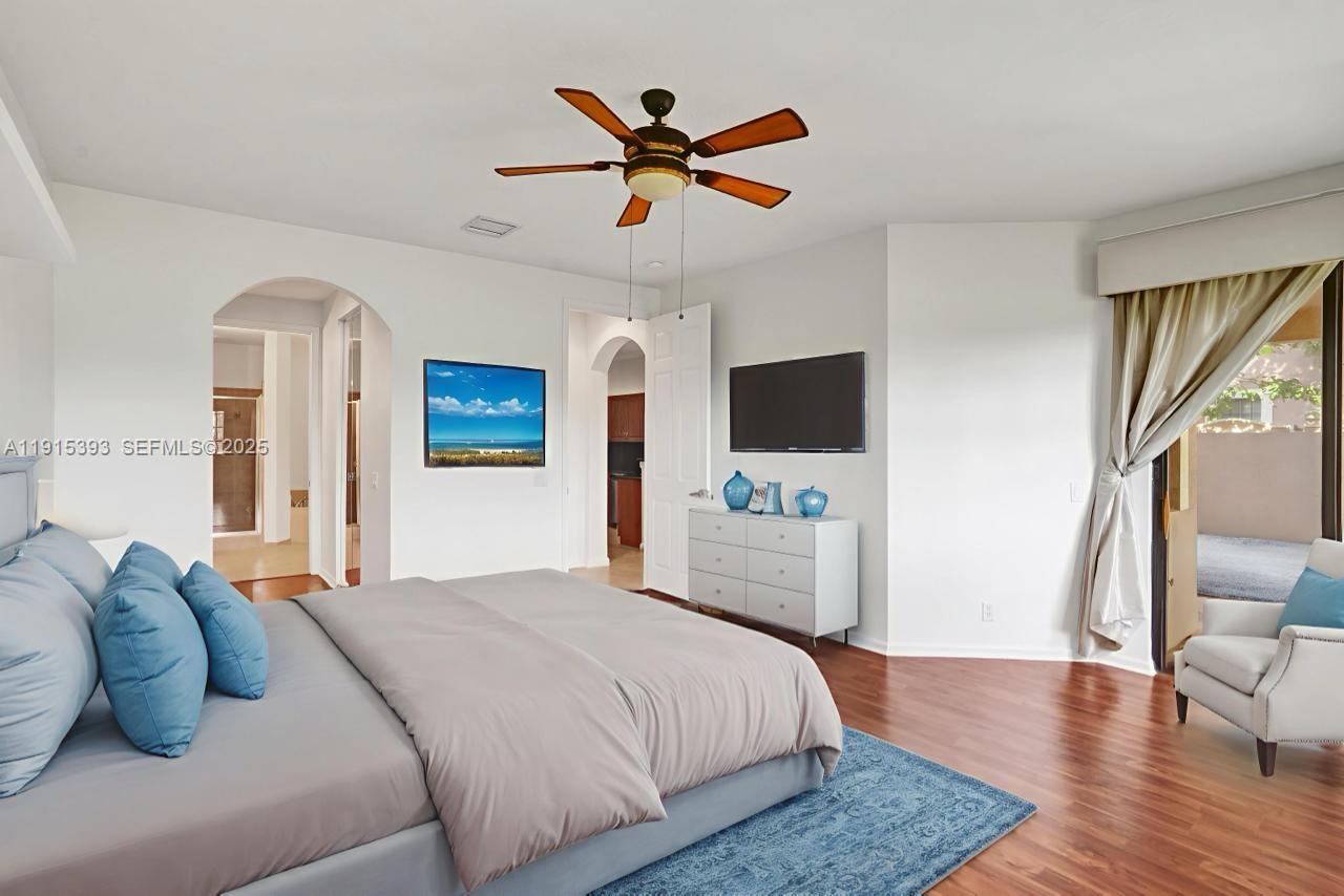 Weston, Florida, 33332, United States, 3 Bedrooms Bedrooms, ,2 BathroomsBathrooms,Residential,For Sale,1998449