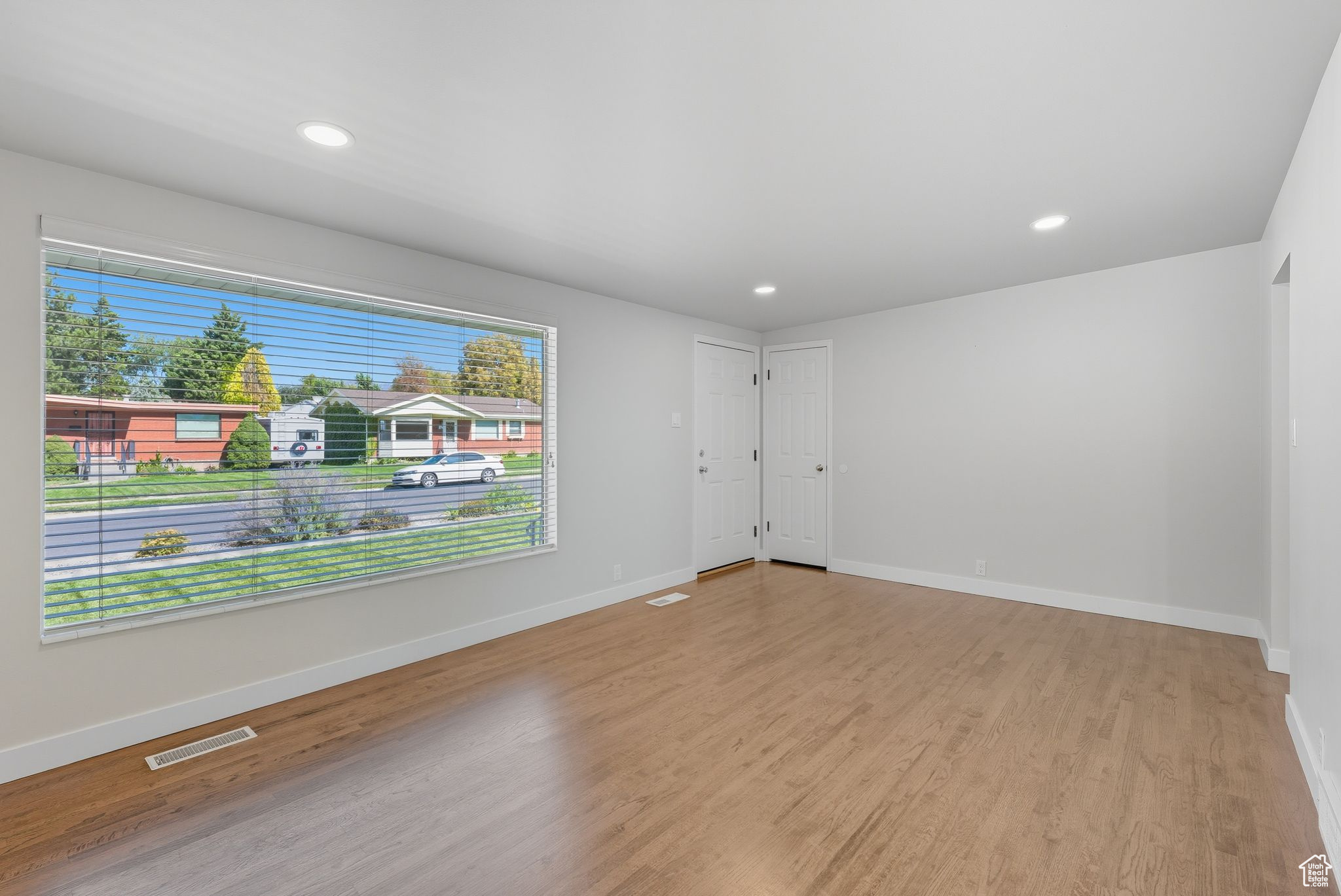 Millcreek, Utah, 84106, United States, 4 Bedrooms Bedrooms, ,1 BathroomBathrooms,Residential,For Sale,1961088