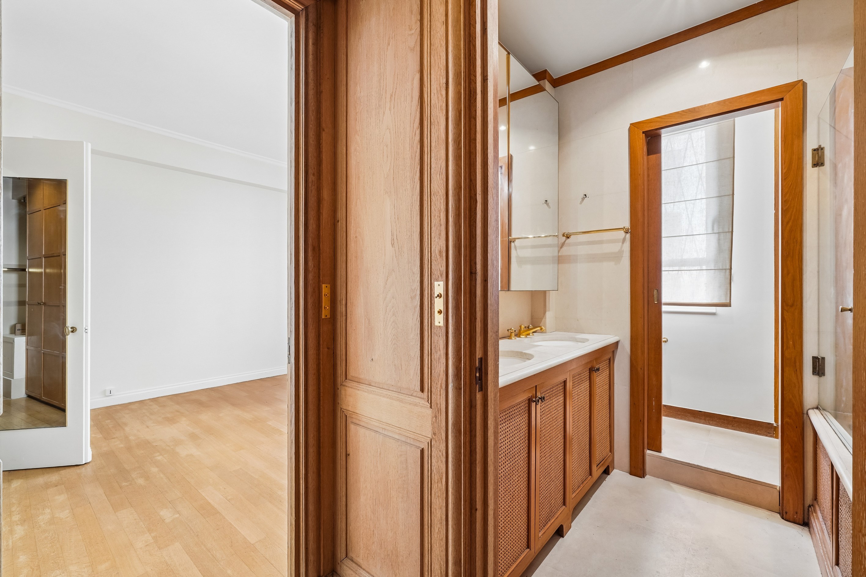  Avenue George V: 2 bedroom apartment to renovate - 物件實景