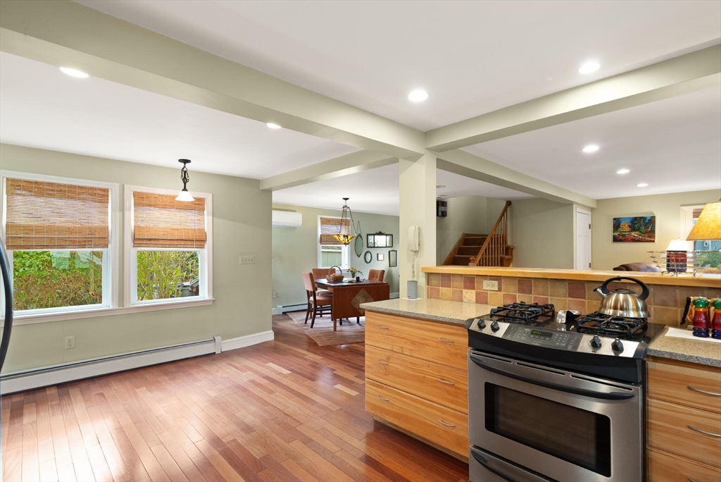 Lynnfield, Massachusetts, 01940, United States, 3 Bedrooms Bedrooms, ,2 BathroomsBathrooms,Residential,For Sale,1987735