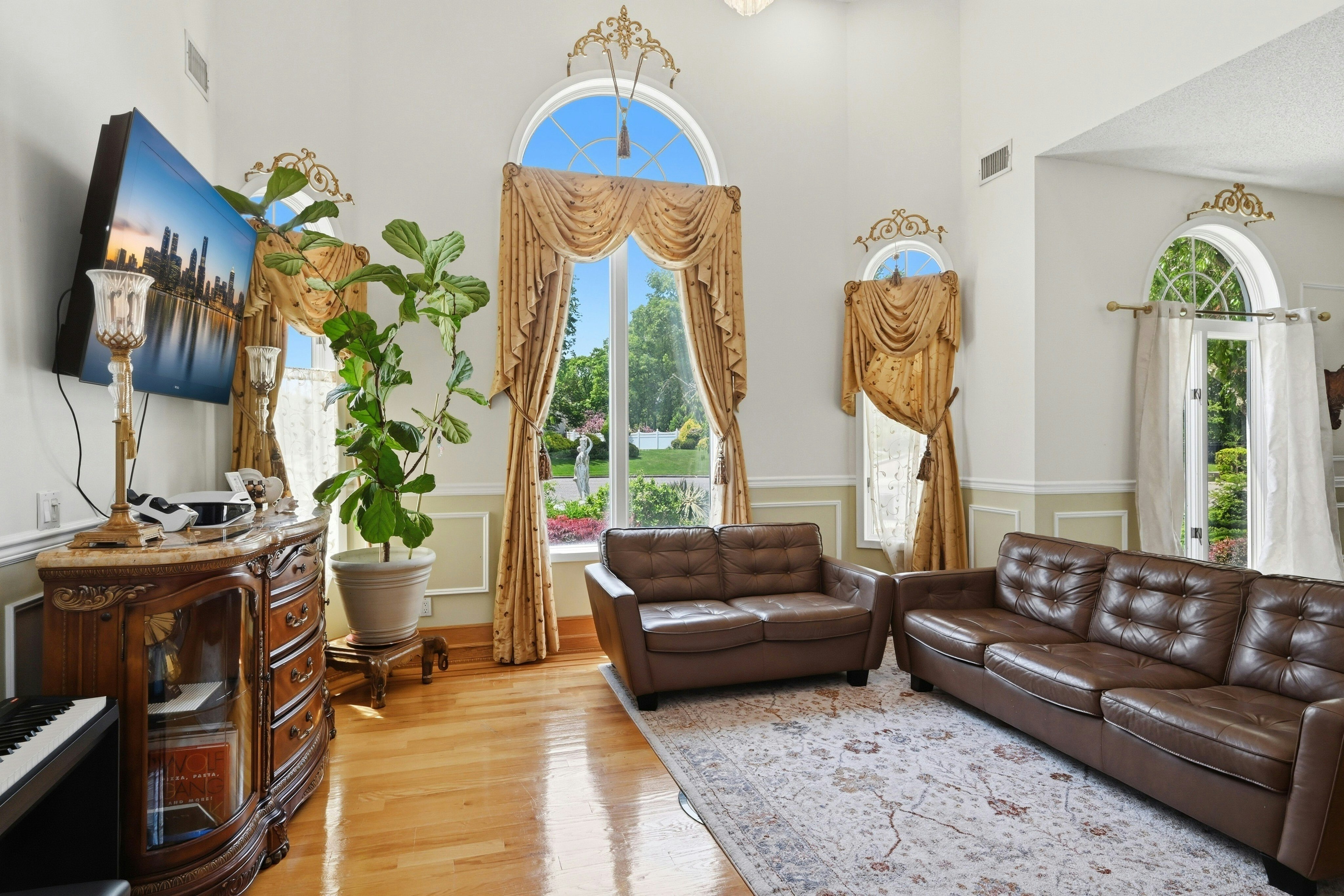  12 Phillips Lane, Lake Grove, NY, 11755 - 物件實景