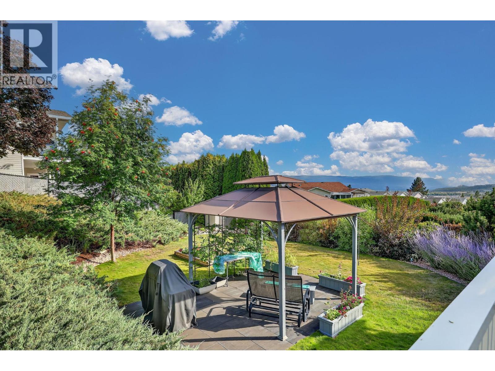 KELOWNA, British Columbia, V1X 7T6, CA, 4 Bedrooms Bedrooms, ,2 BathroomsBathrooms,Residential,For Sale,1918347