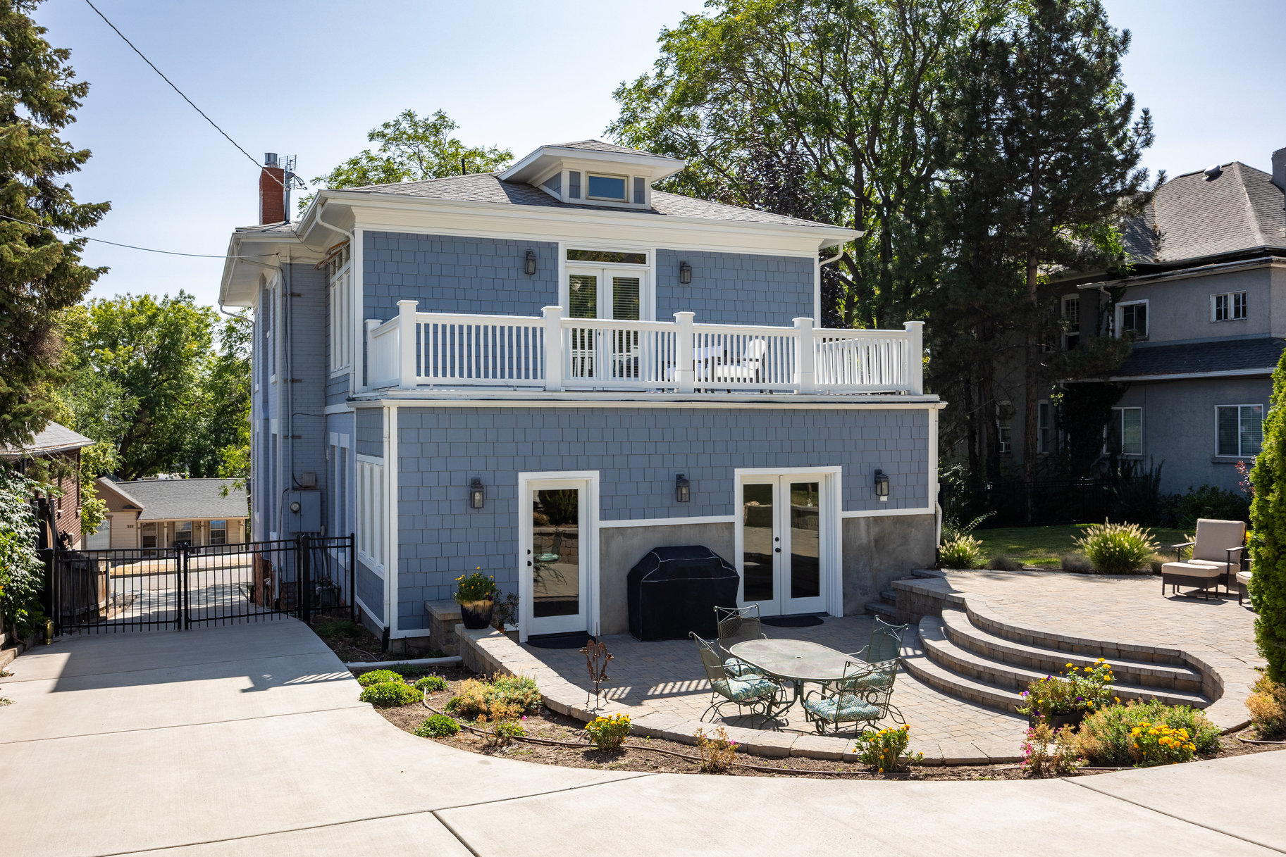  Stunning Avenues Two-Story - 物件實景