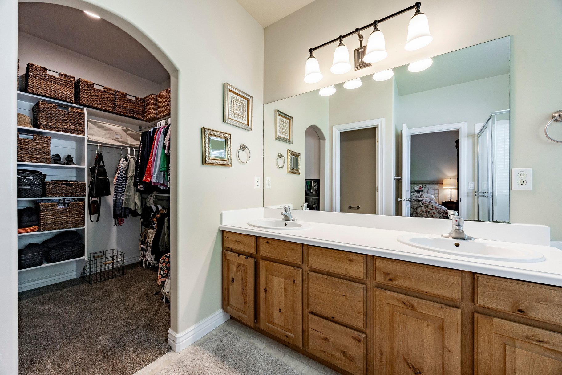  Enjoy Single Level Living at It