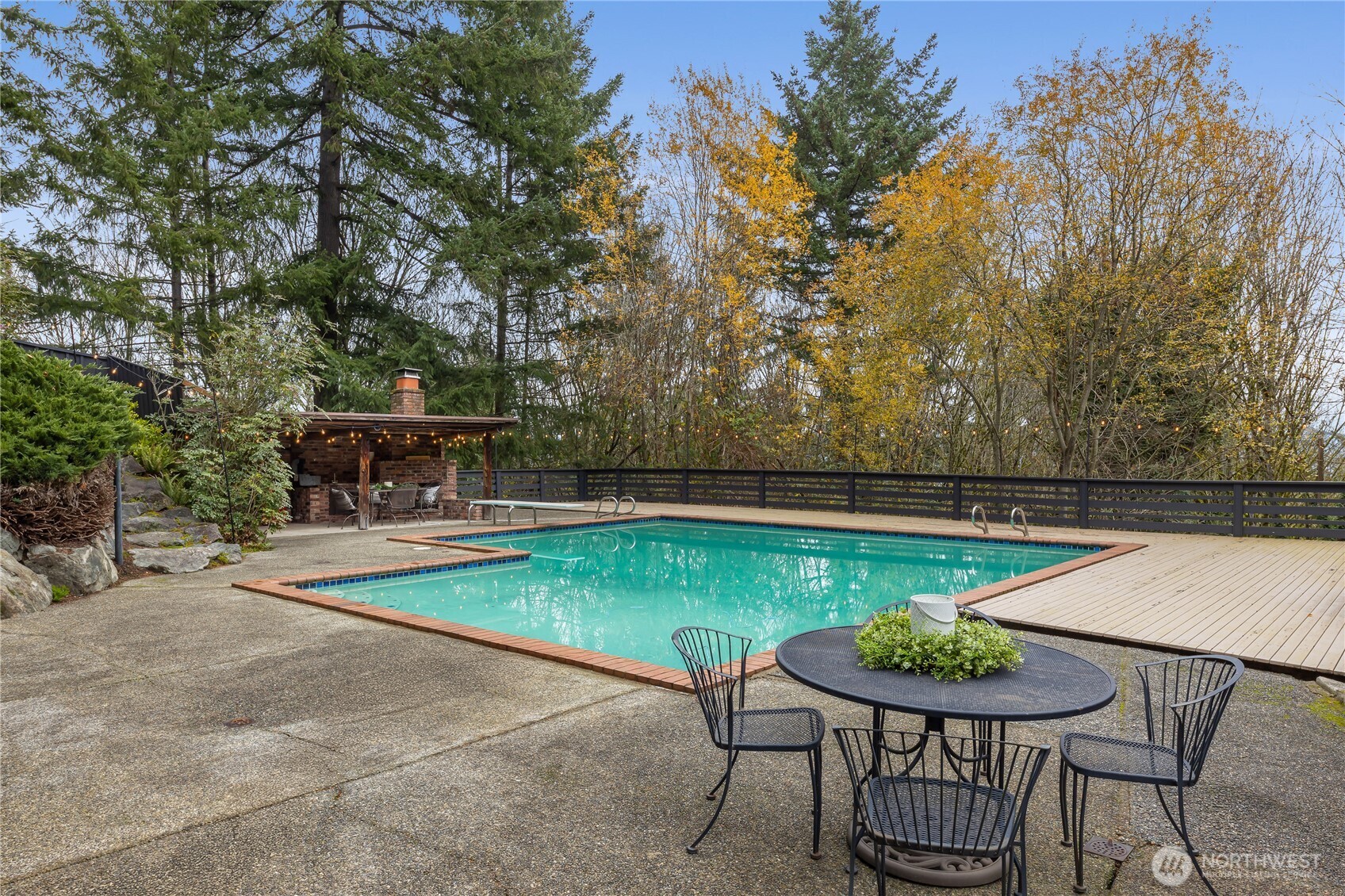 Bellevue, Washington, 98008, United States, 5 Bedrooms Bedrooms, ,2 BathroomsBathrooms,Residential,For Sale,2003304