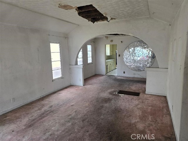 Los Angeles, California, 90047, United States, 2 Bedrooms Bedrooms, ,1 BathroomBathrooms,Residential,For Sale,1935031