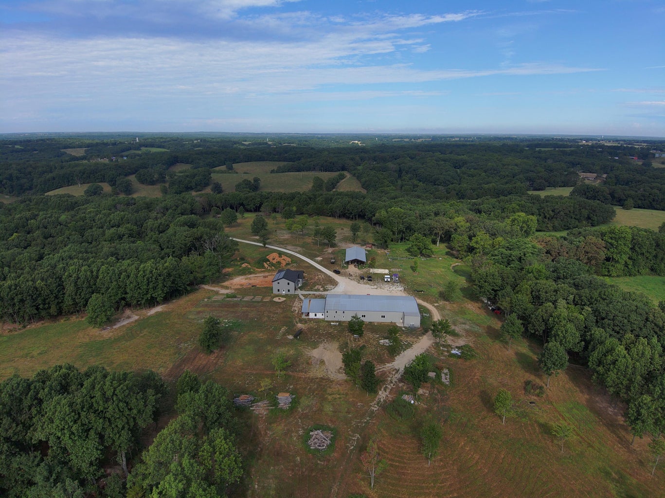 Galena, Missouri, 65656, United States, 4 Bedrooms Bedrooms, ,3 BathroomsBathrooms,Residential,For Sale,1921688