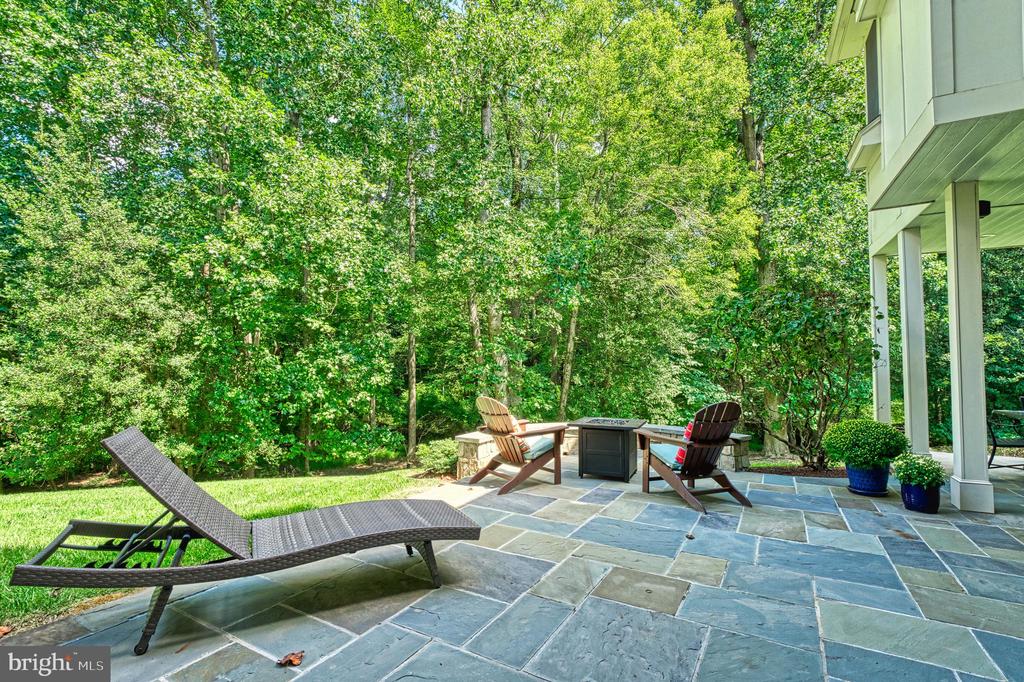 Vienna, Virginia, 22182, United States, 5 Bedrooms Bedrooms, ,6 BathroomsBathrooms,Residential,For Sale,1943879