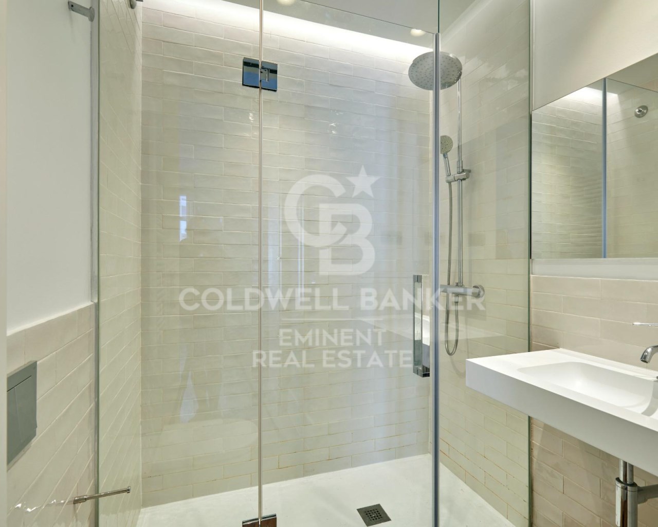 Barcelona, Catalonia, ES, 2 Bedrooms Bedrooms, ,3 BathroomsBathrooms,Residential,For Sale,1804977