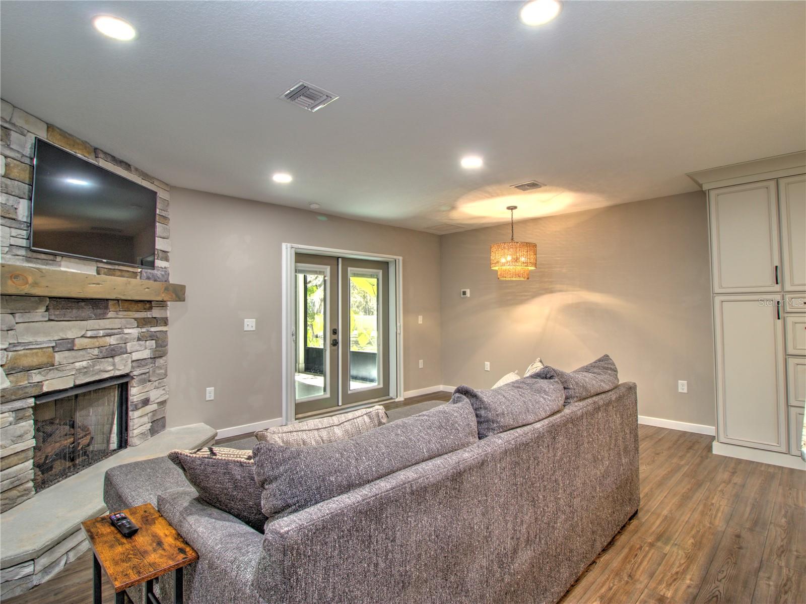 ANTHONY, Florida, 32617, United States, 3 Bedrooms Bedrooms, ,2 BathroomsBathrooms,Residential,For Sale,1941816