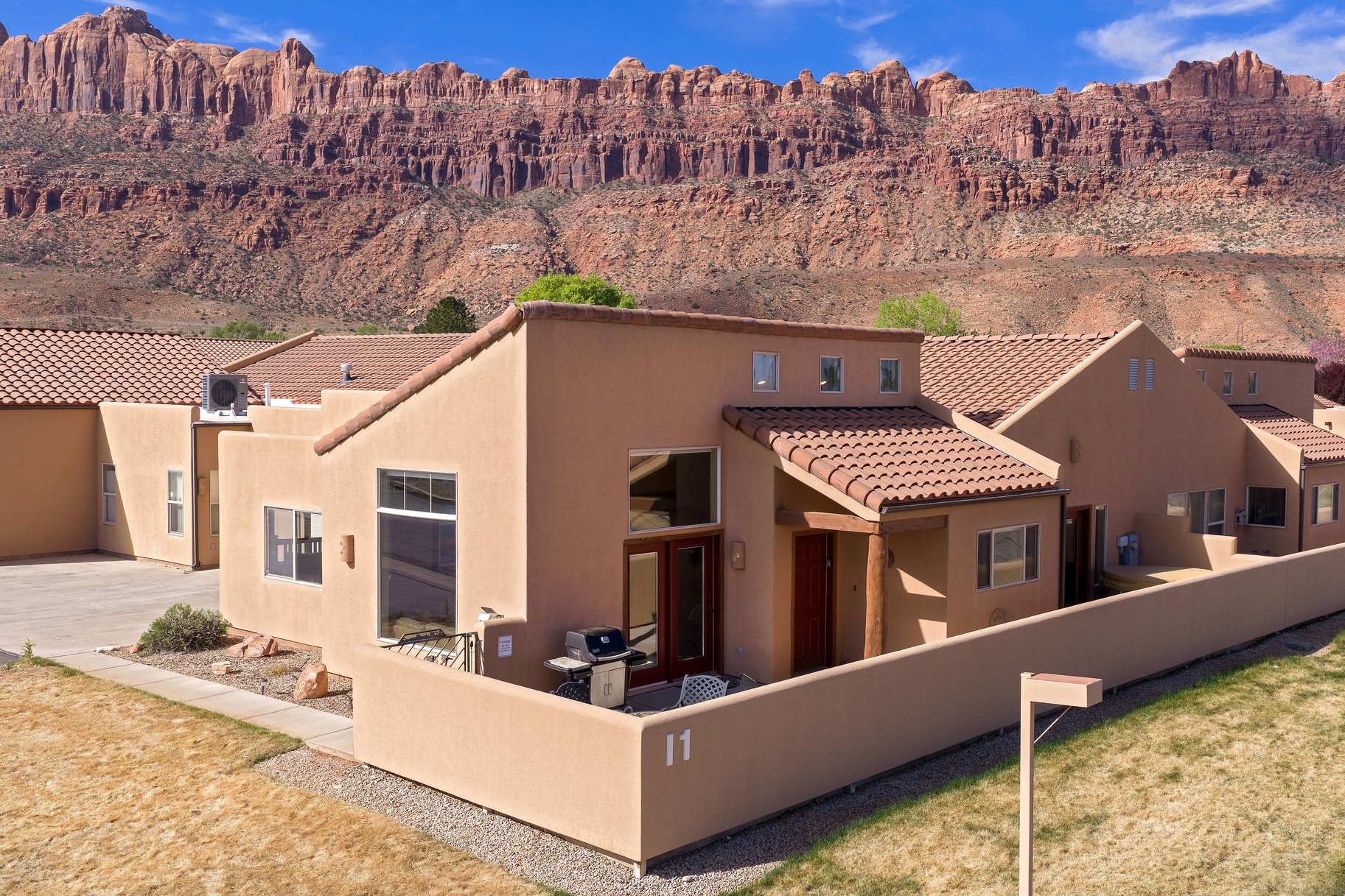  Exceptional Rim Village Unit-Nightly Rental Opportunity - 物件實景