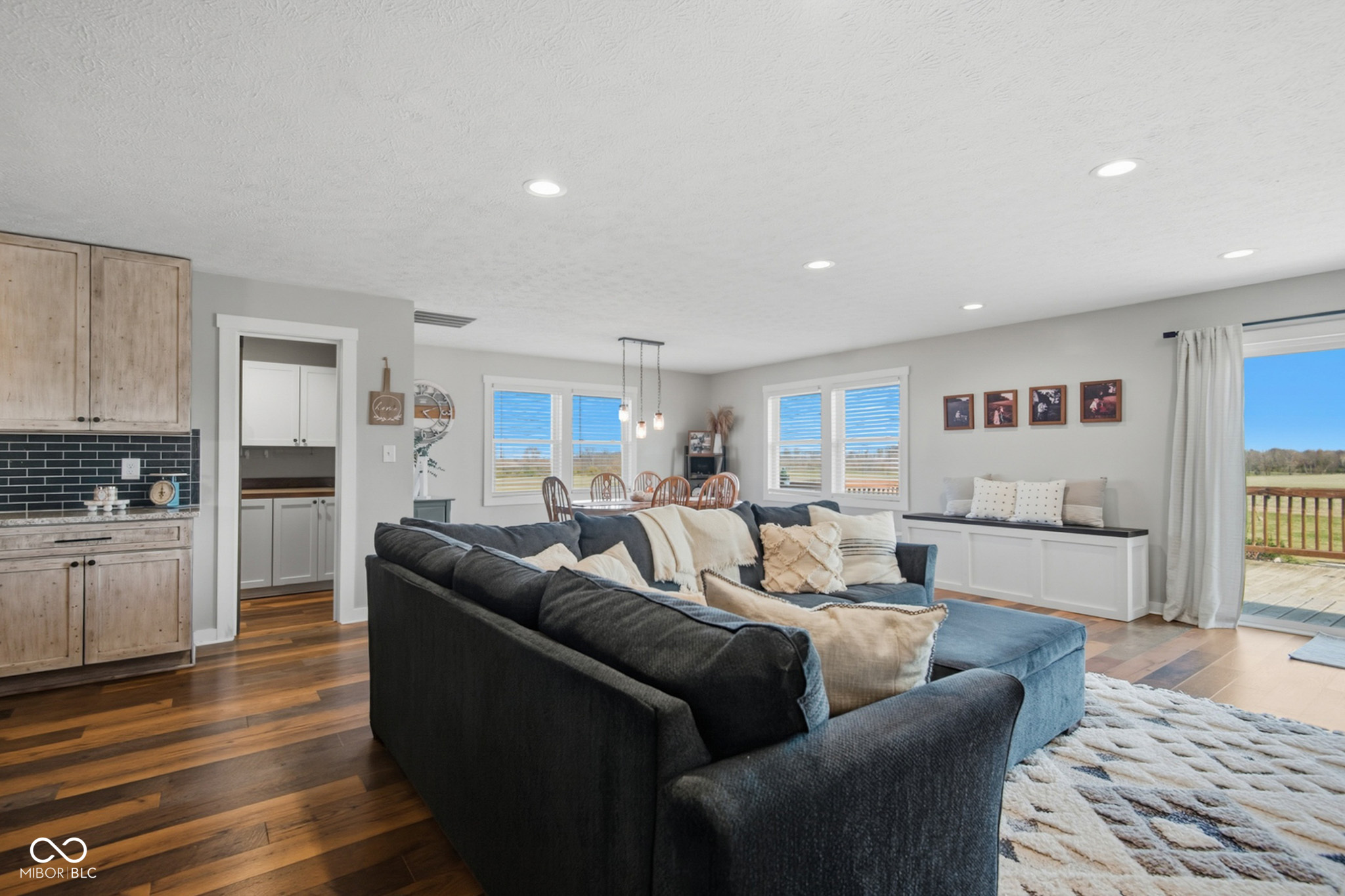 Edinburgh, Indiana, 46124, United States, 3 Bedrooms Bedrooms, ,2 BathroomsBathrooms,Residential,For Sale,1994228